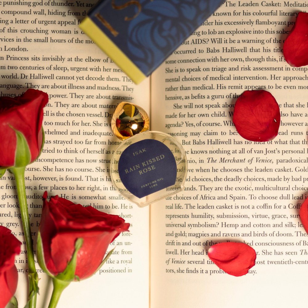 Isak Rain Kissed Roses Attar