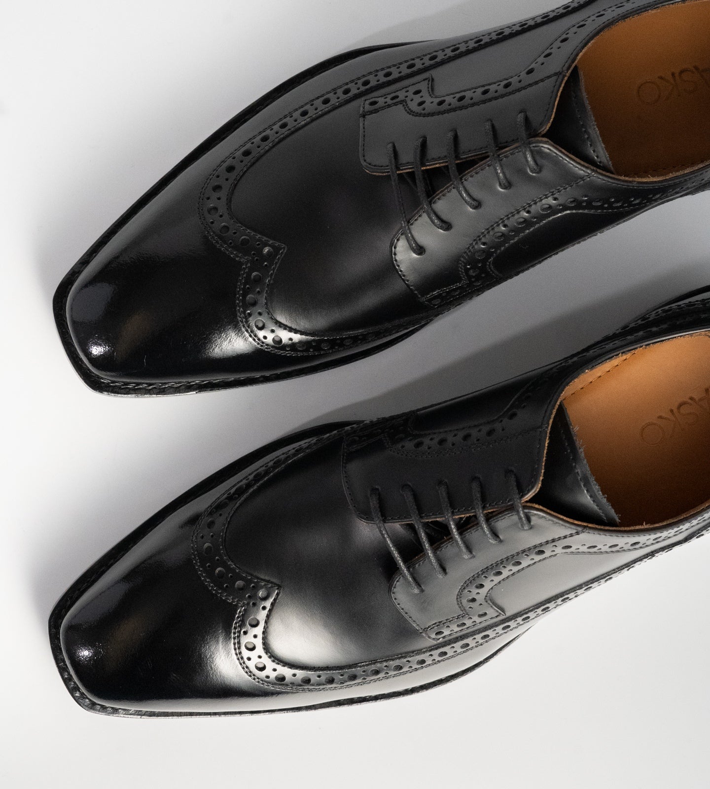 Michigan Black Calf Chisel Toe Wingtip Derby Shoe