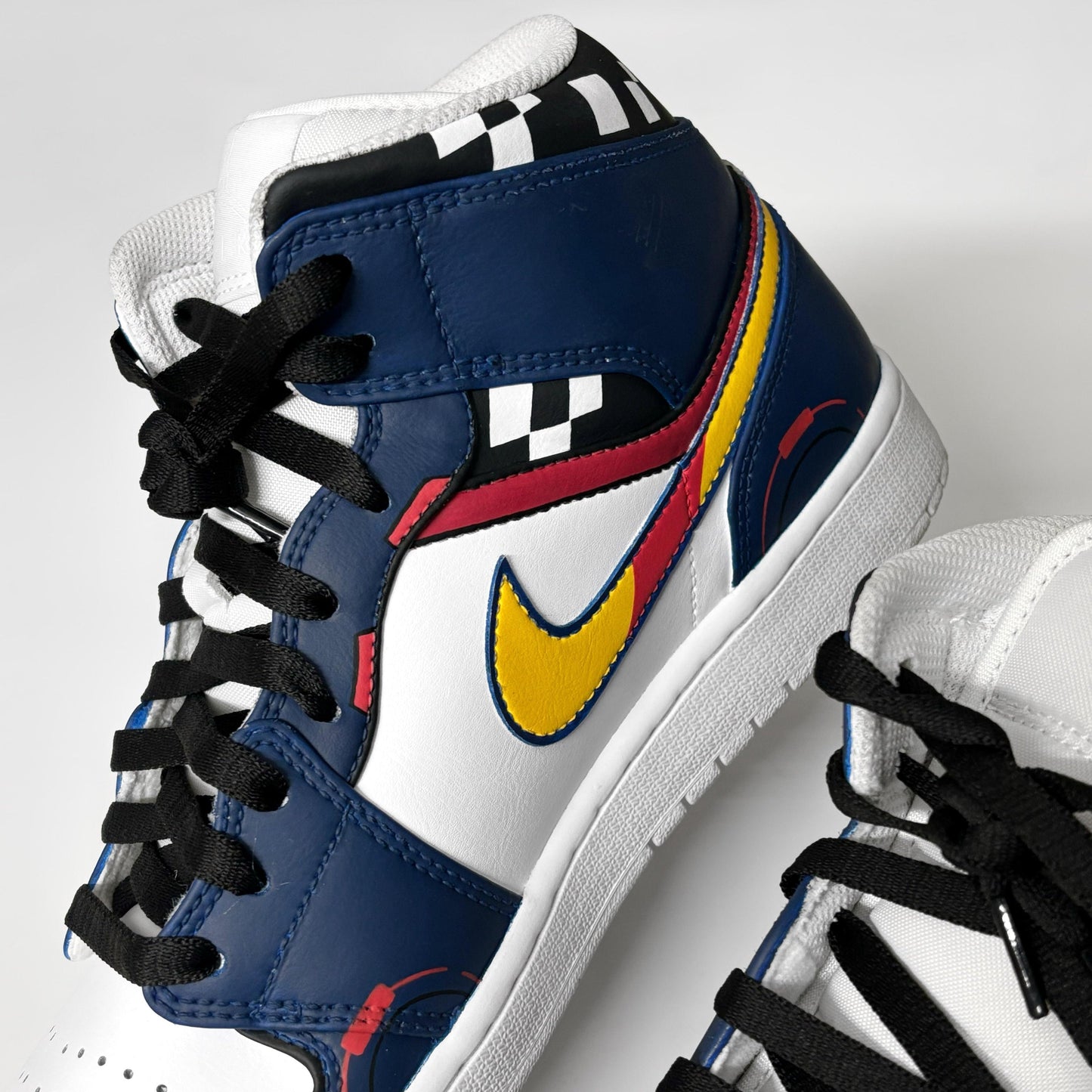 RedBull Racing RB18 // Nike Air Jordan 1