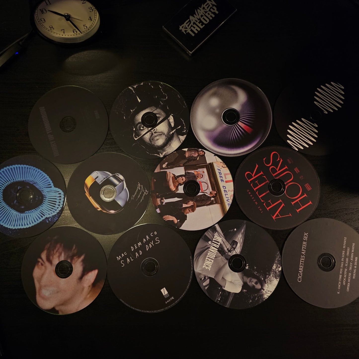 MUSIC CD DECOR SET - ALTERNATIVE