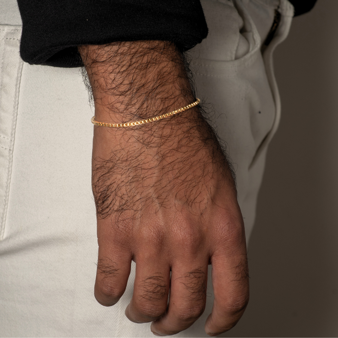 MICRO BOX BRACELET (GOLD)