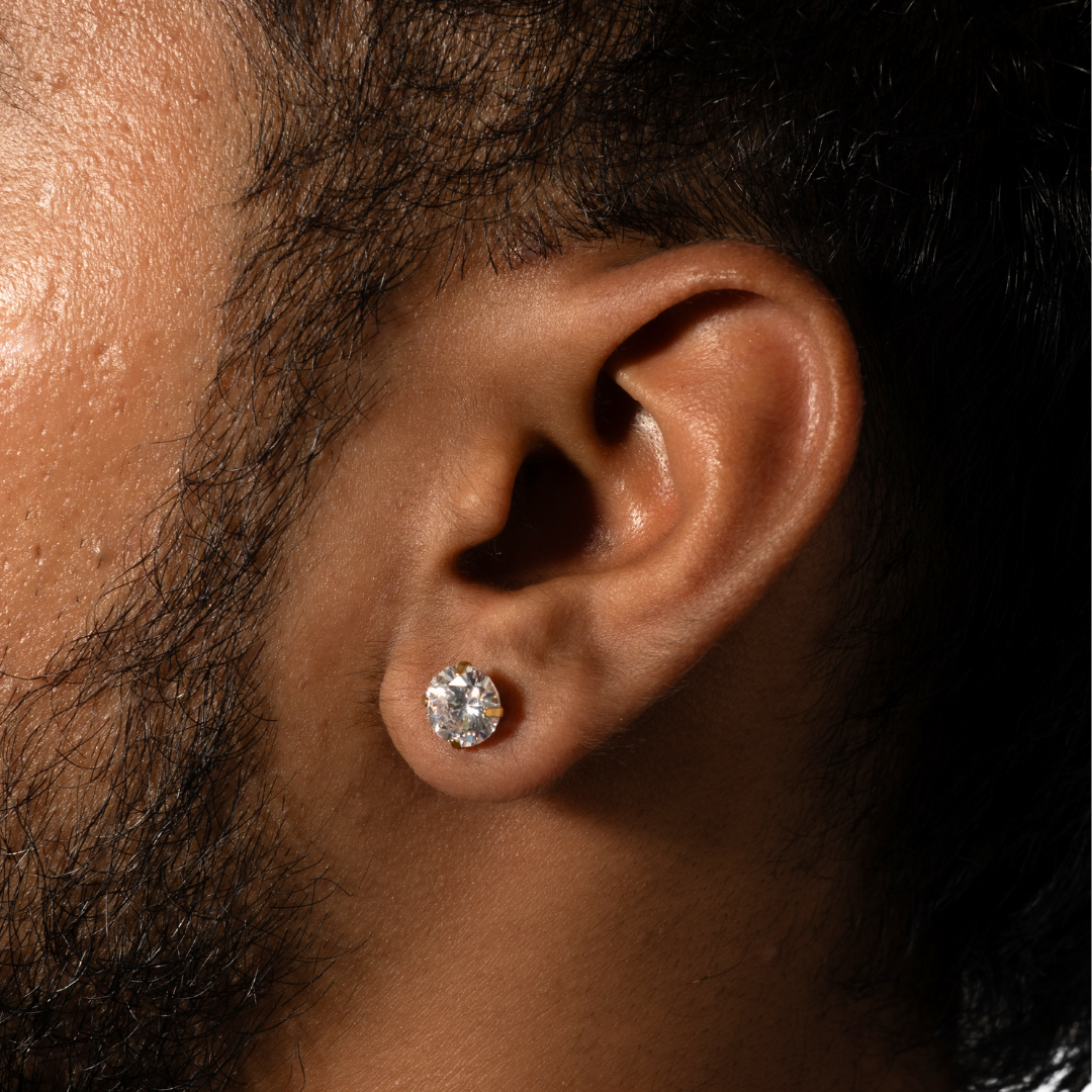 SOLITAIRE STUD - (8MM GOLD PIERCED)