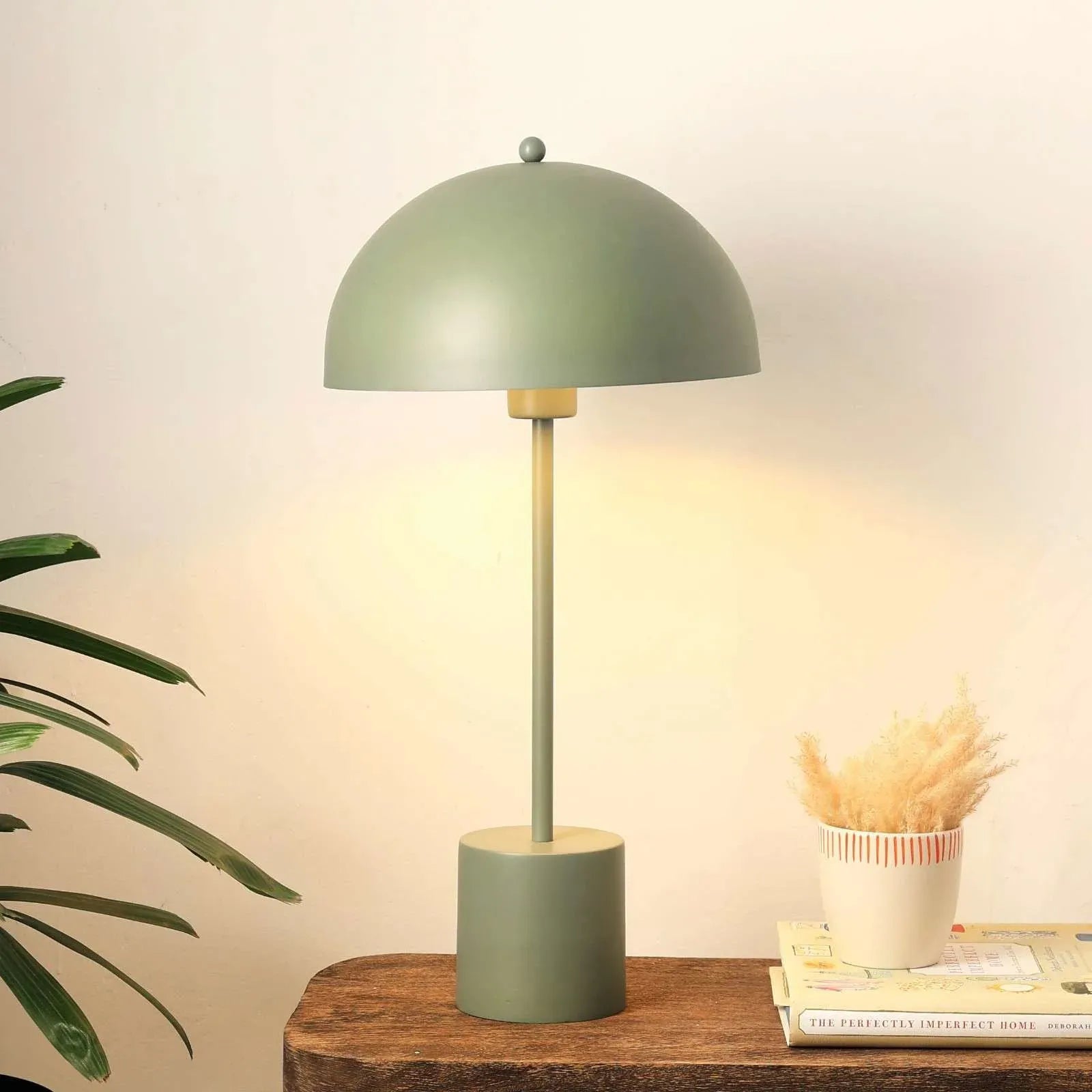 Pagen 100 Table Lamp
