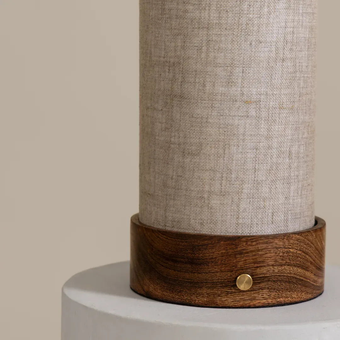 Magnus Touch Table Lamp