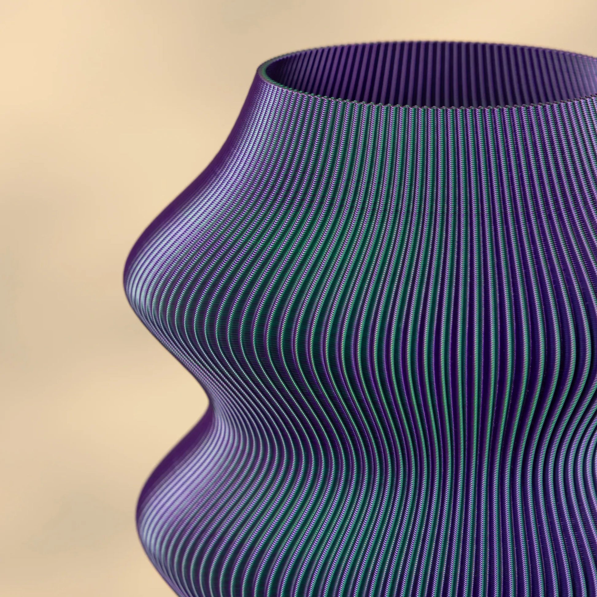 Phantom Vase GP