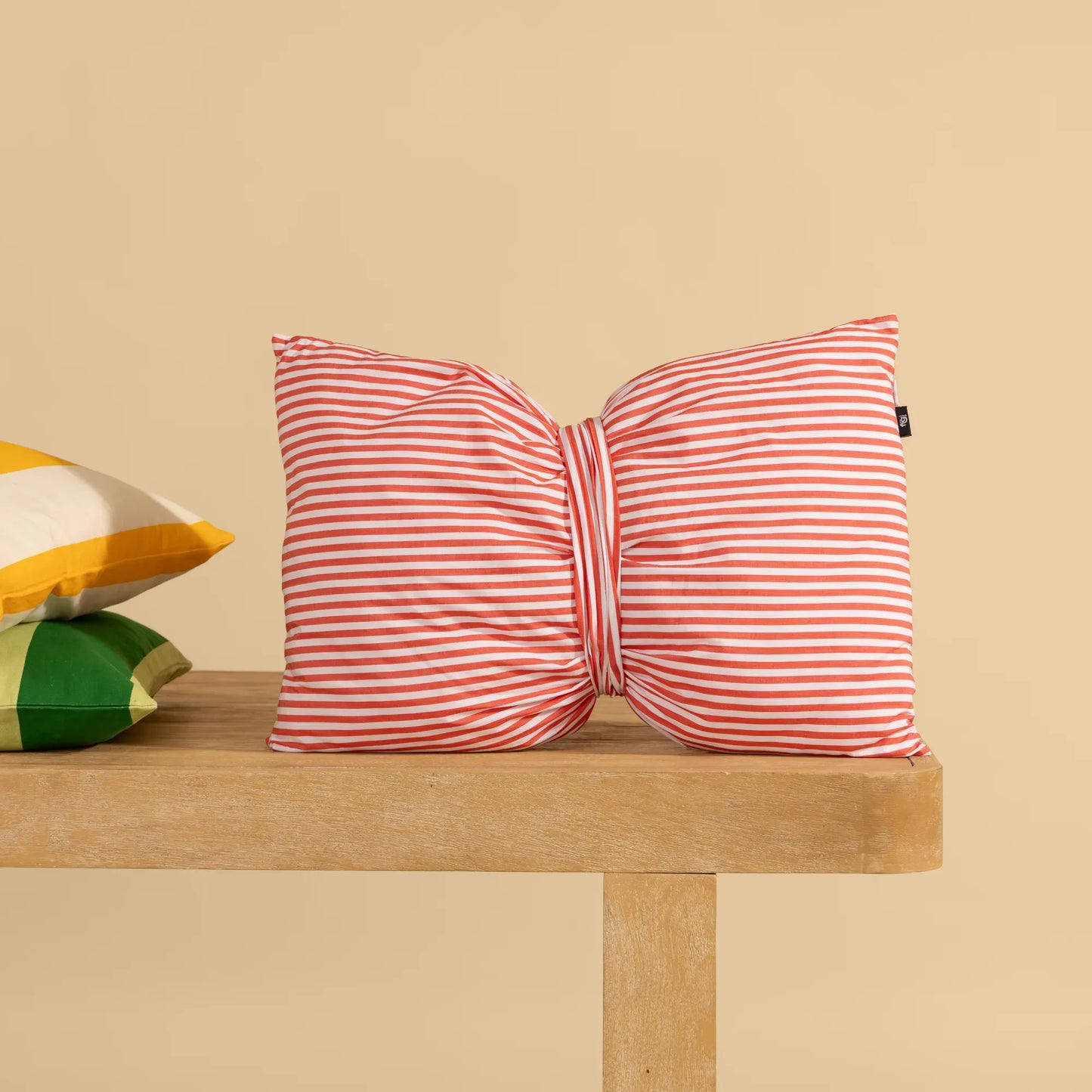 Bow Cushion