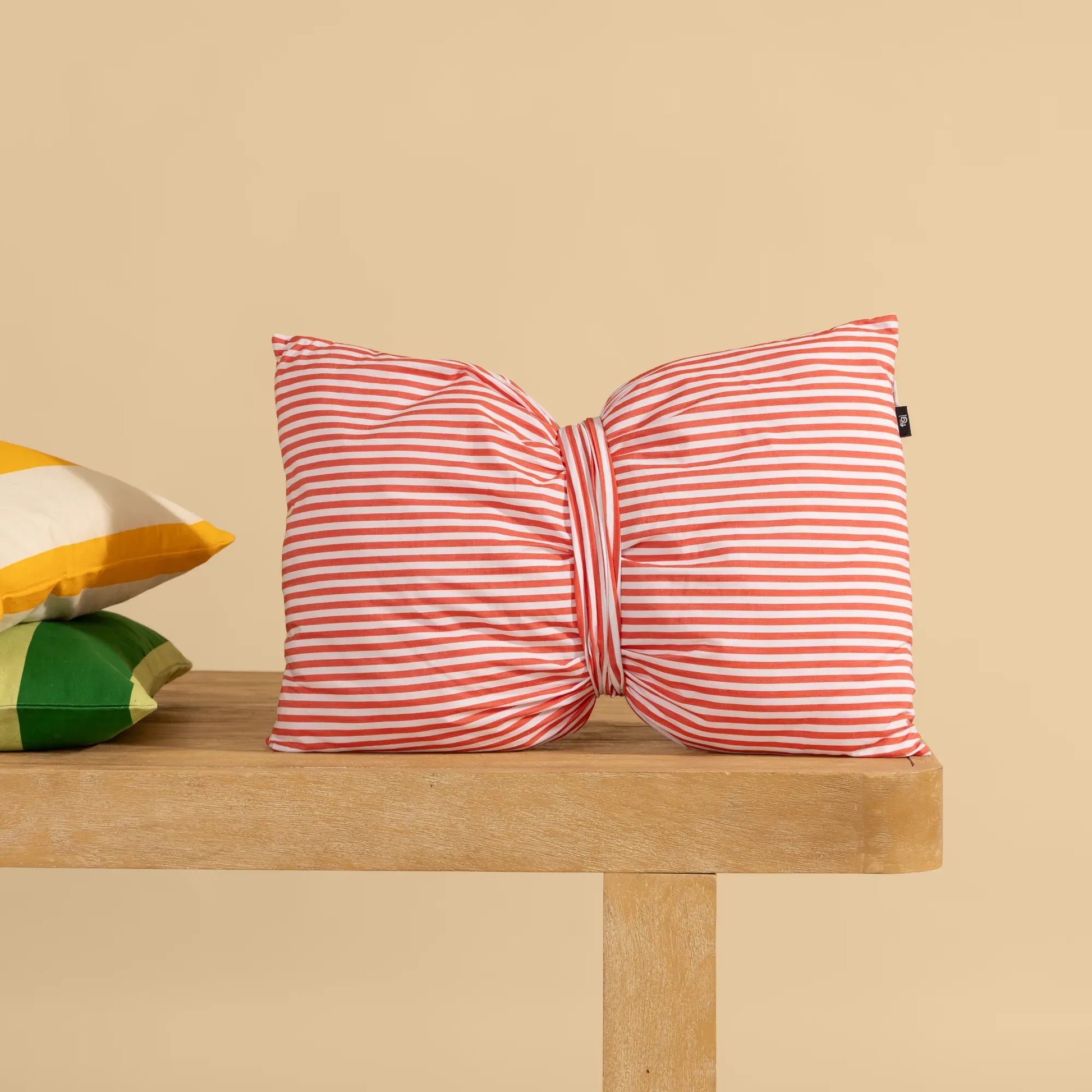 Bow Cushion