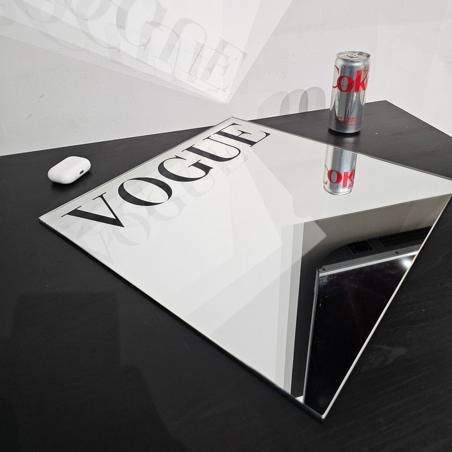 VOGUE MIRROR