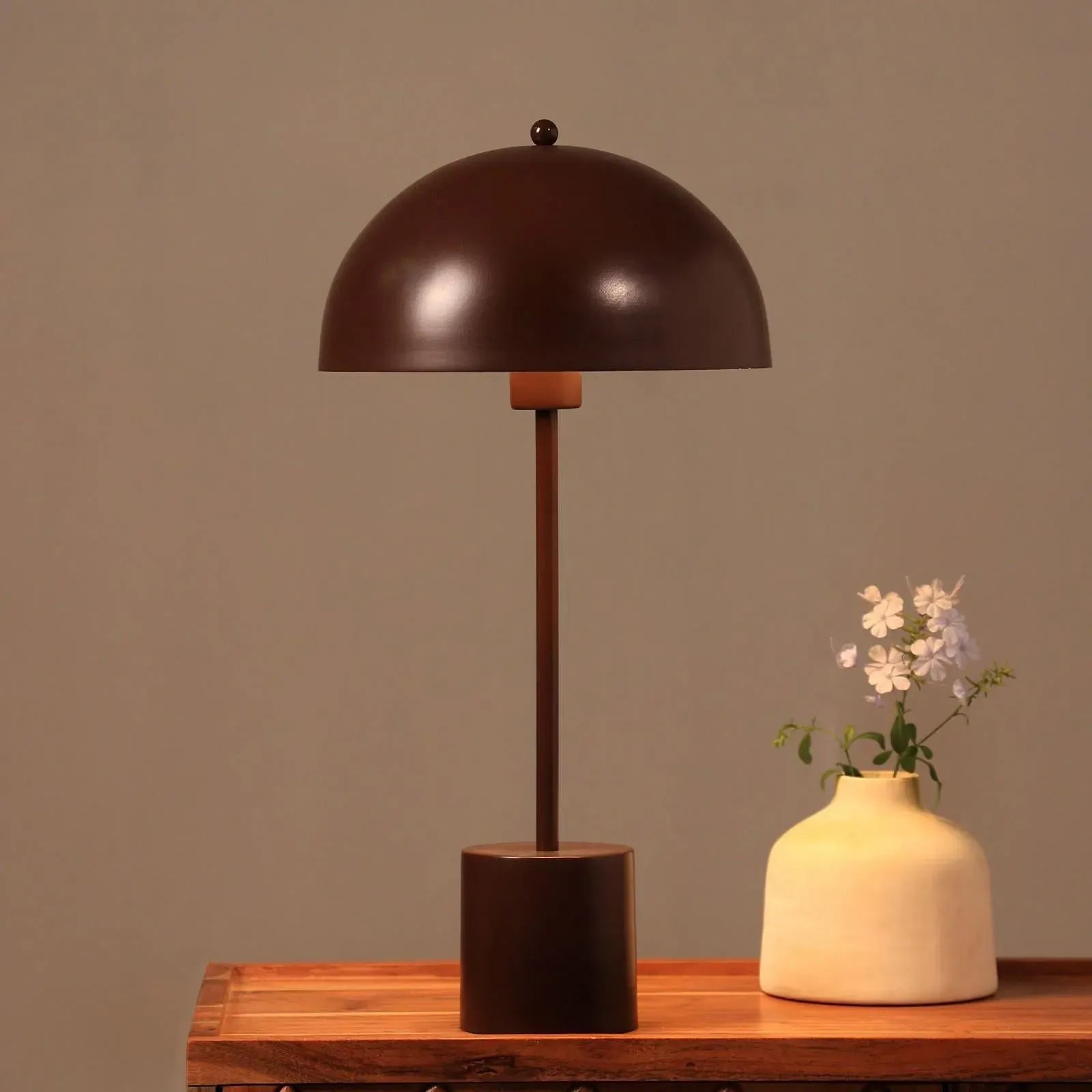 Pagen 100 Table Lamp