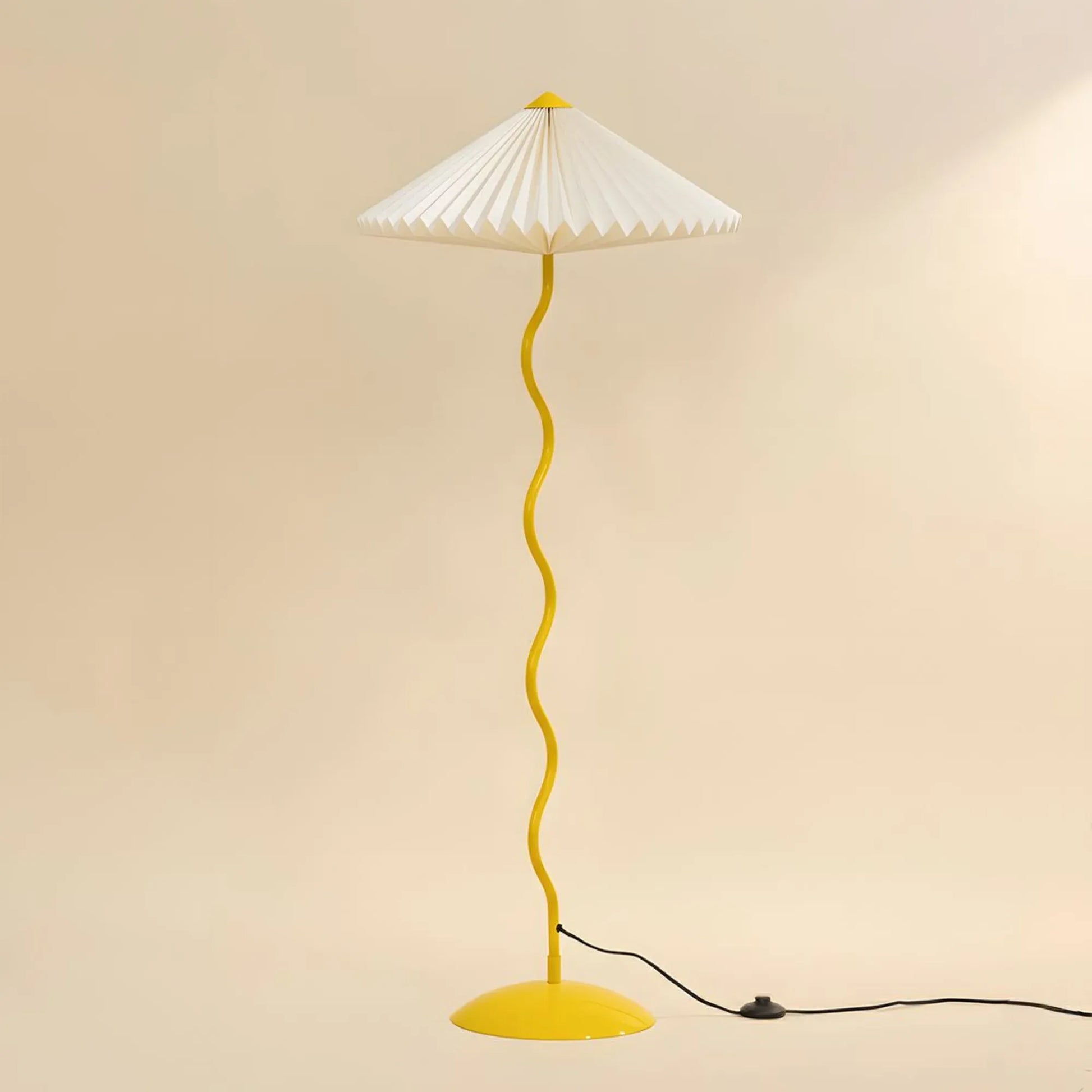 Wavy Floor Lamp