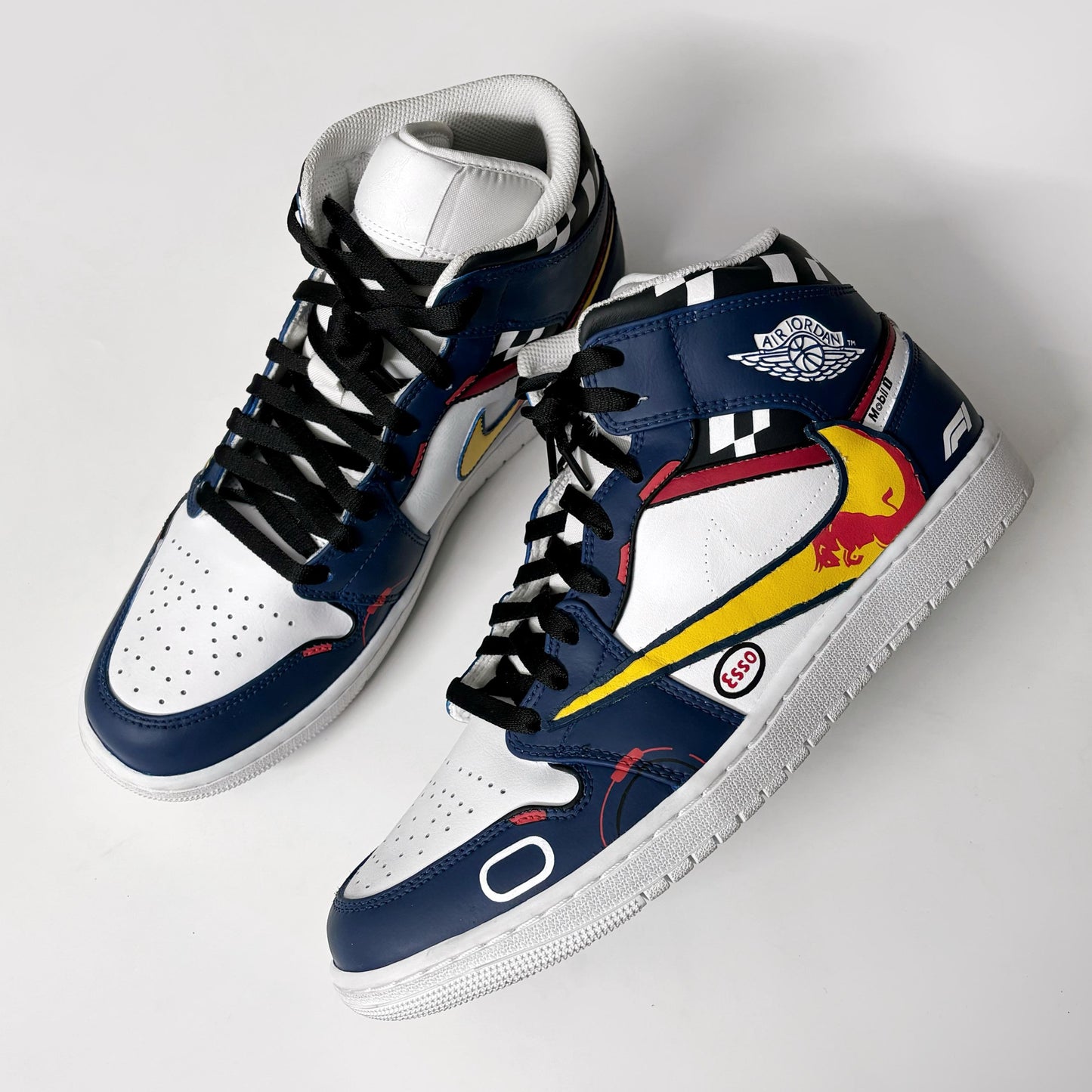 RedBull Racing RB18 // Nike Air Jordan 1
