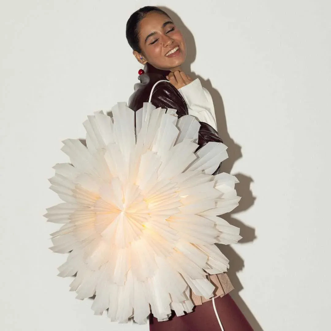 Frill Flower Star Hanging Lamp