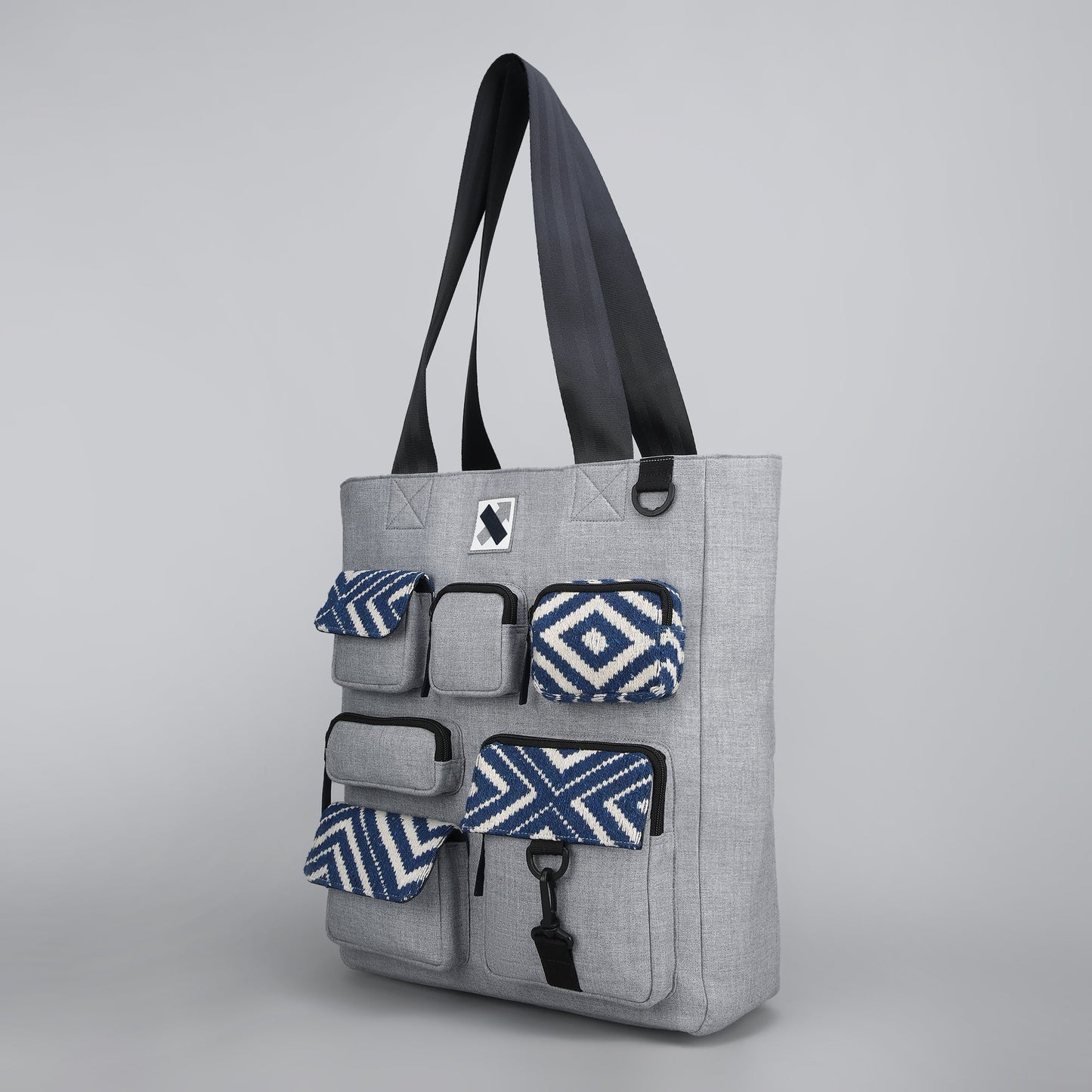 POCKET CLUSTER LAPTOP TOTE - Grey