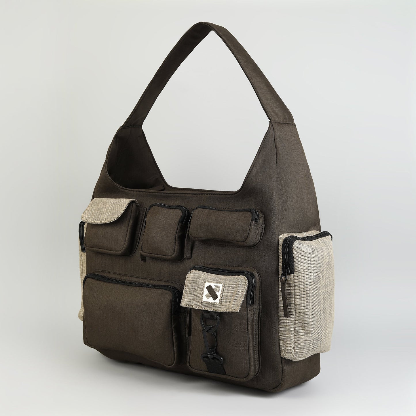 POCKET CLUSTER HOBO BAG - Brown