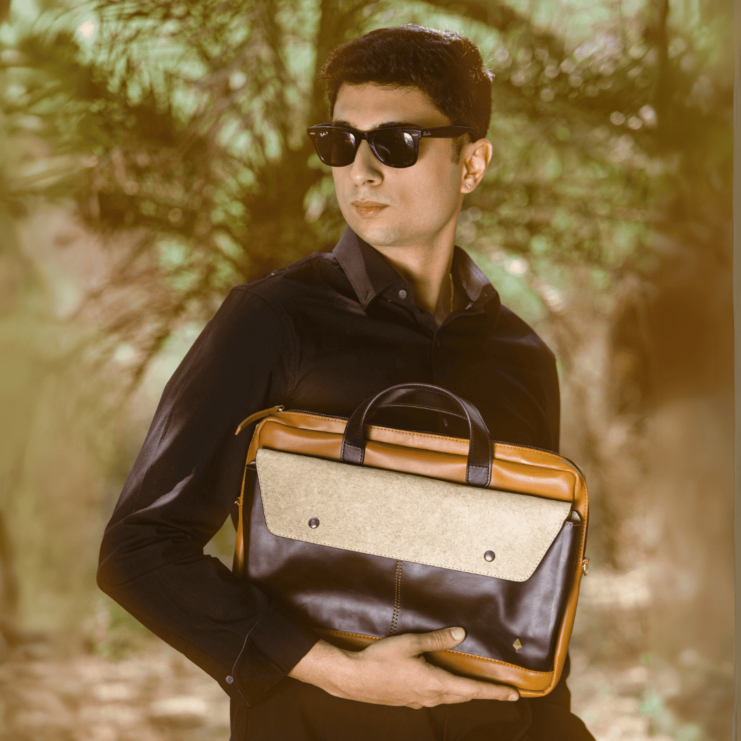 Willow Vegan Leather Laptop Sleeve - Black