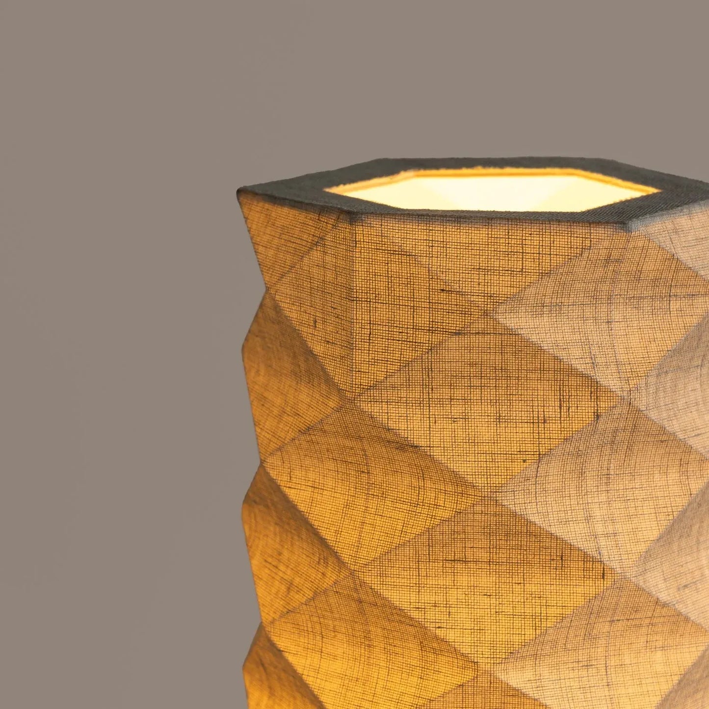 Lumi Hexa Table Lamp