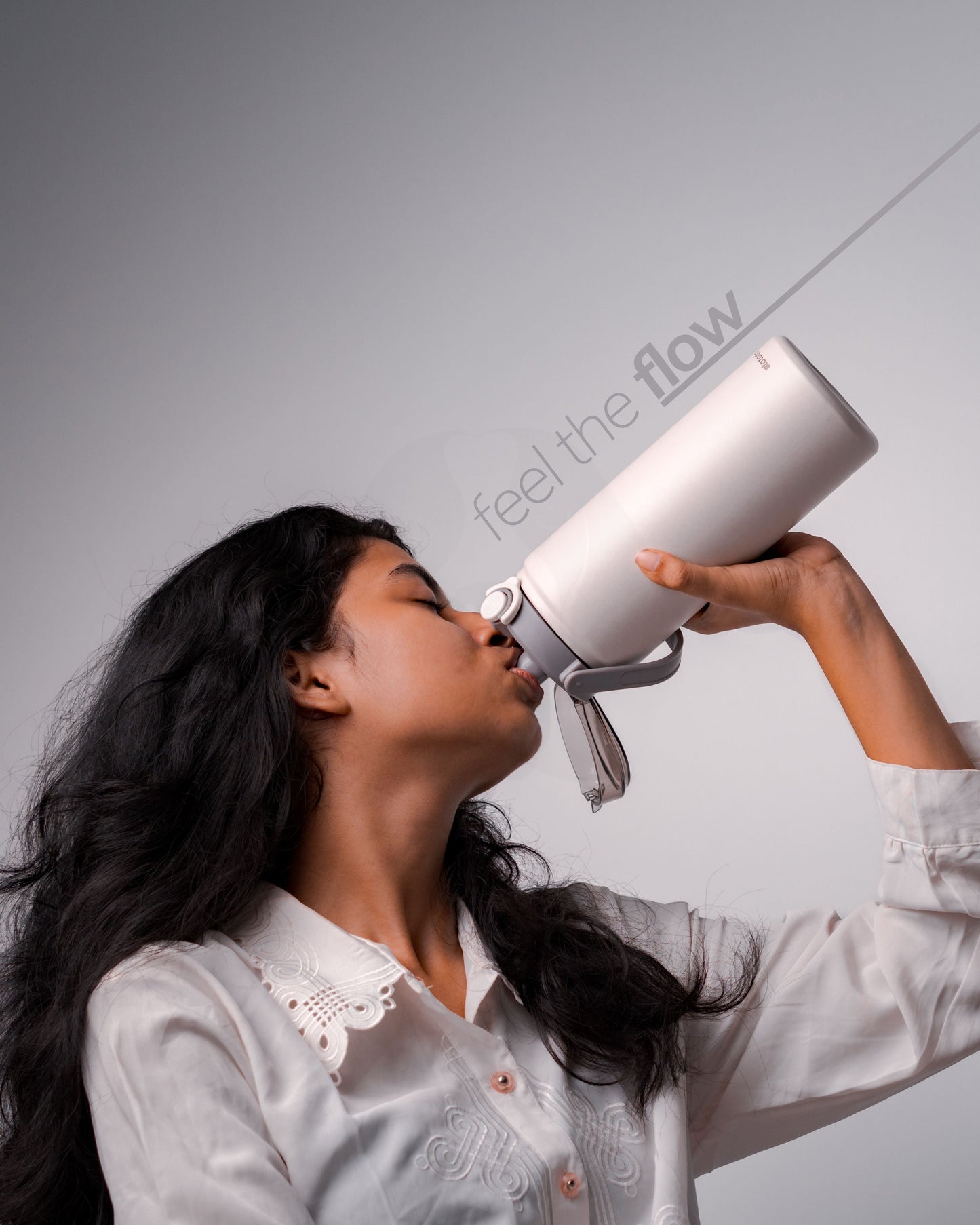 Tank Dual Sipper Flask White 1.2L – chug hole and flip-lock lid for spill-proof hydration