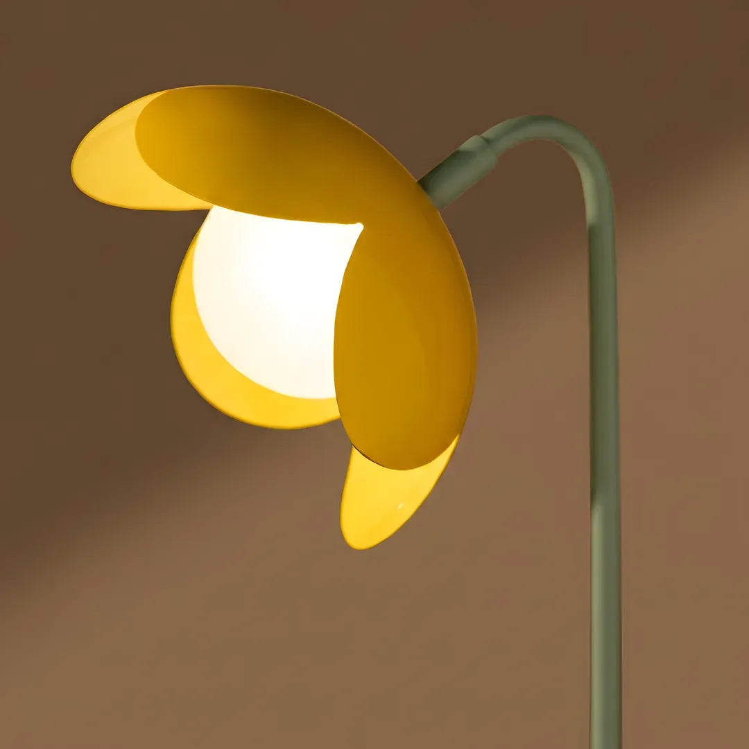 Petal Bloom Table Lamp