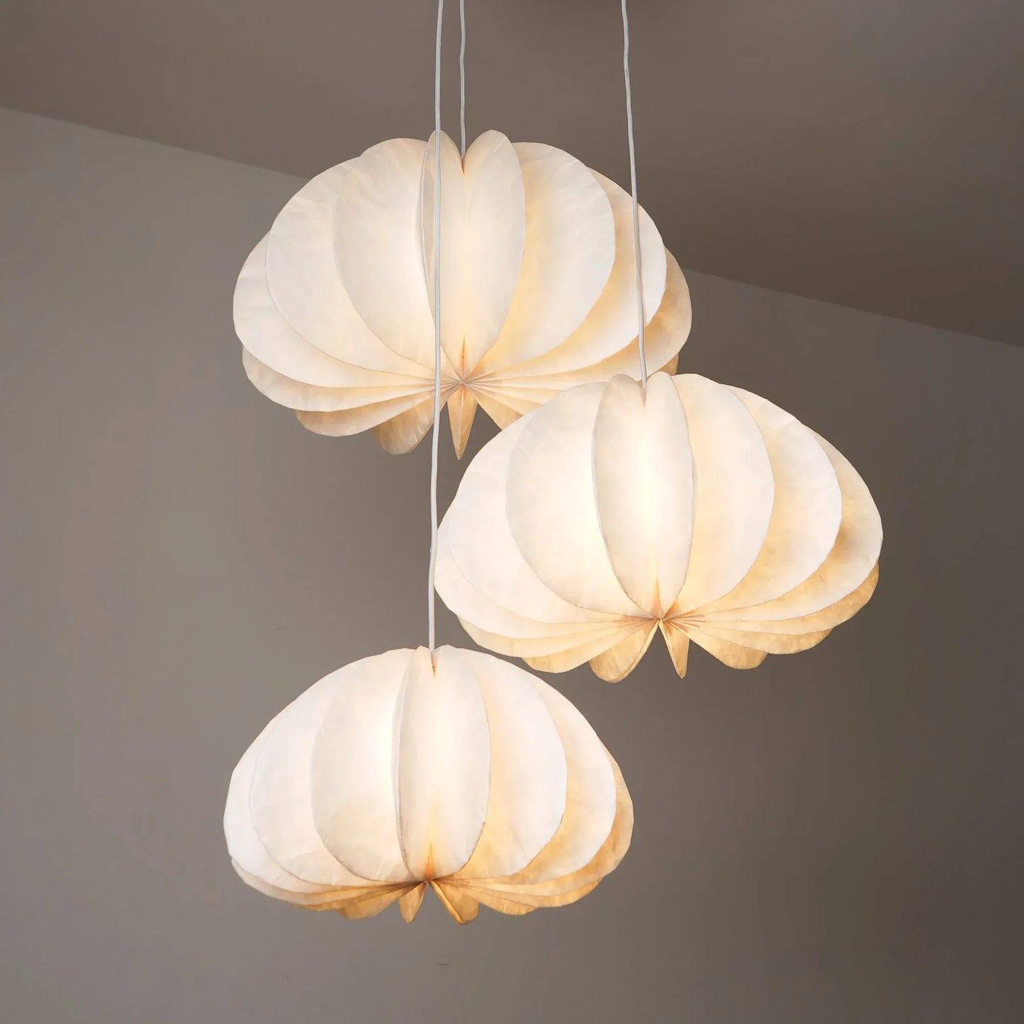 Daisy Cluster Hanging 3 Pendant Lights