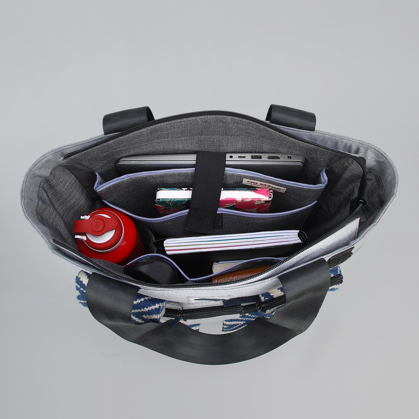 POCKET CLUSTER LAPTOP TOTE - Grey