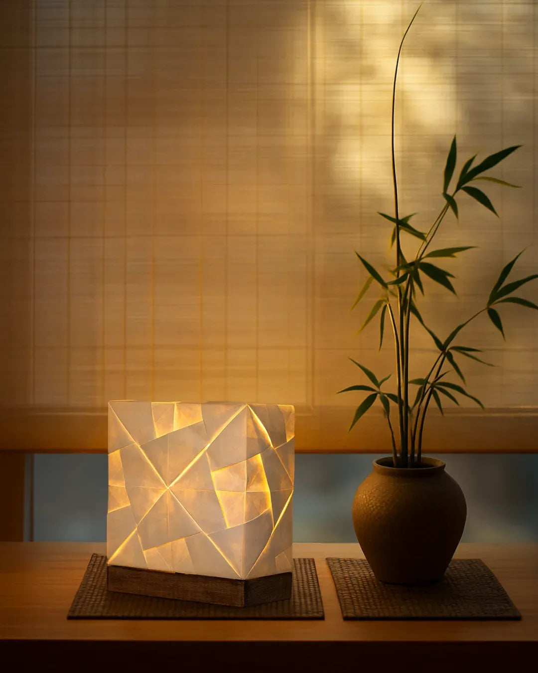 Sonobe Cube Desk Lamp