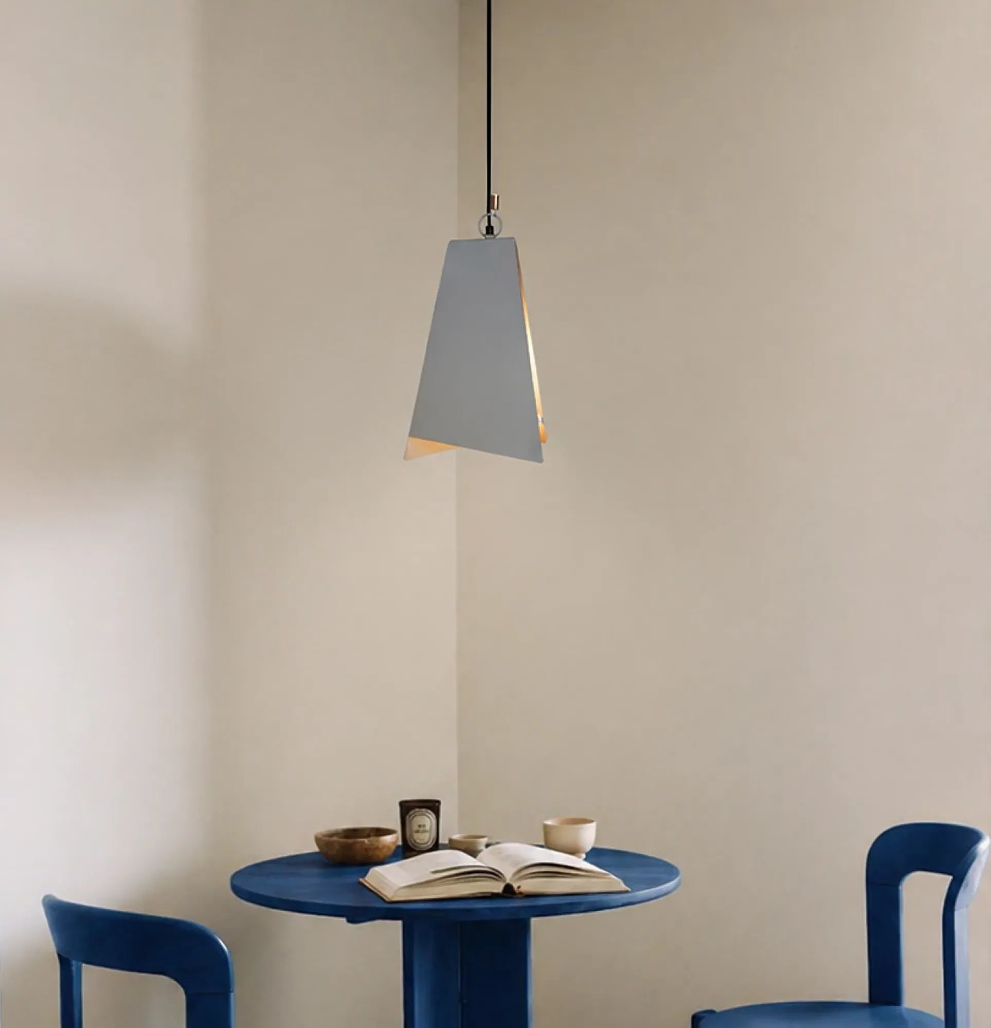 Fold Delta Pendant Lamp