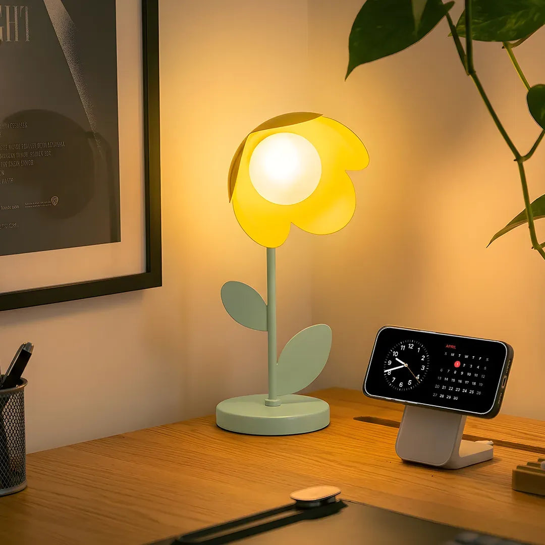 Petal Bloom Table Lamp