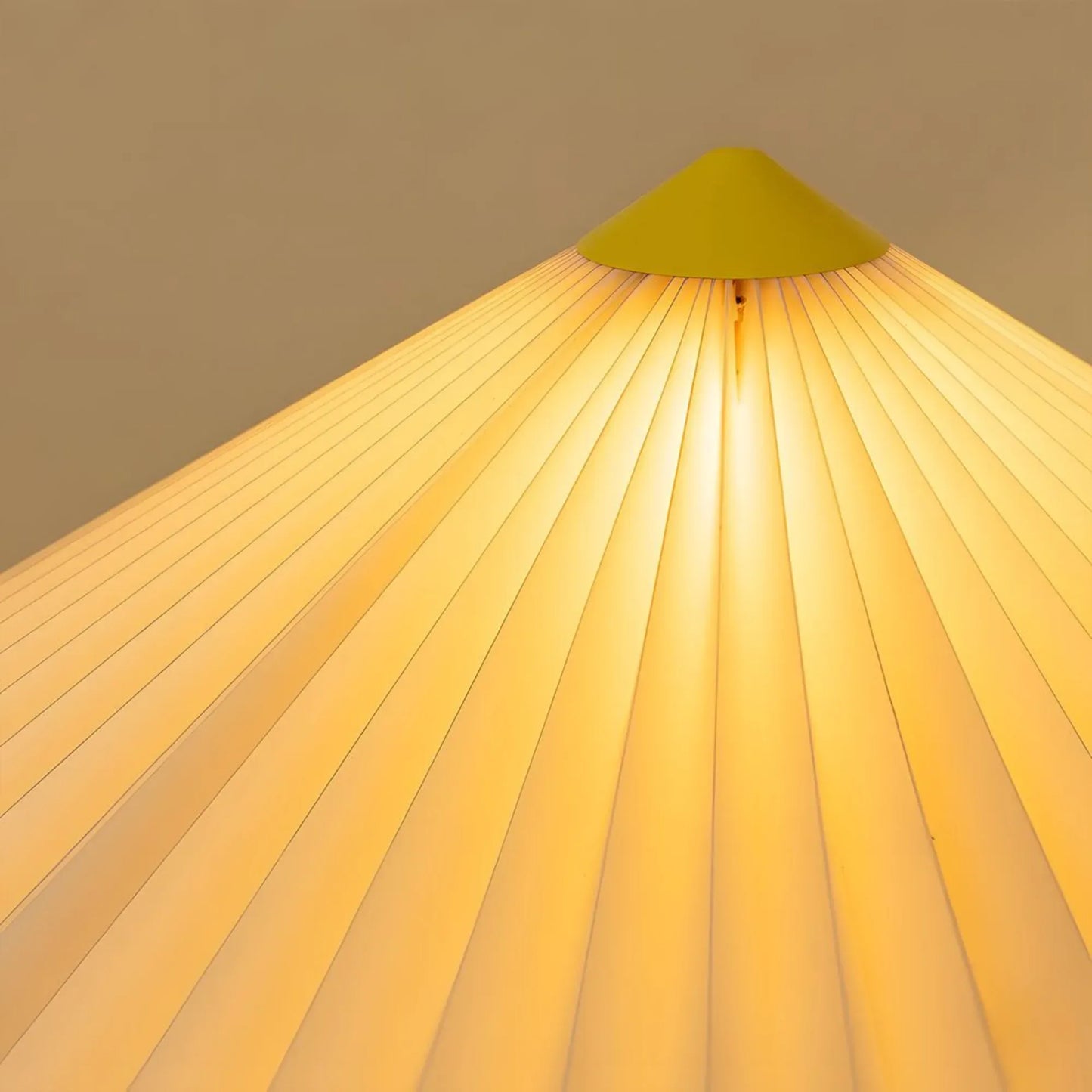 Wavy Floor Lamp