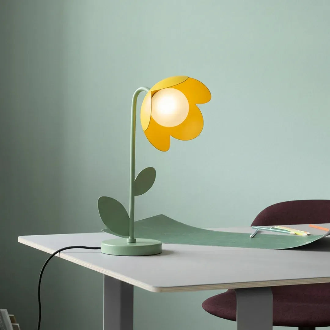 Petal Bloom Table Lamp