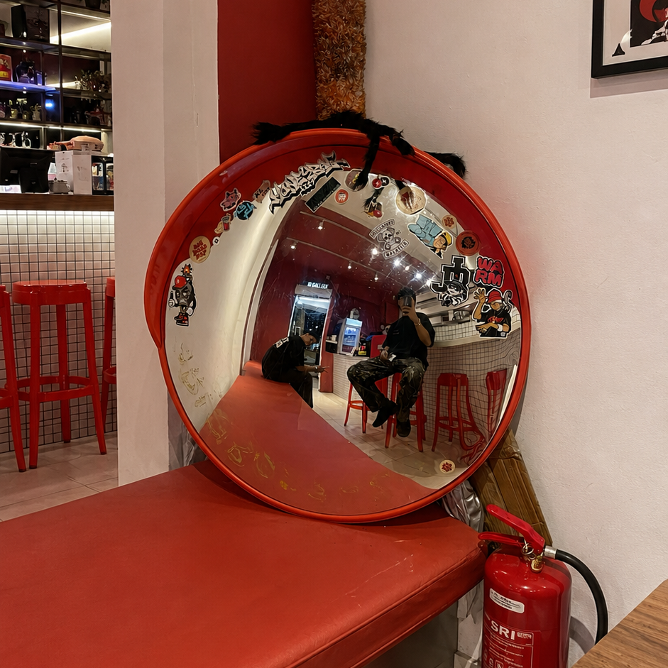 AESTHETIC TRAFFIC MIRROR