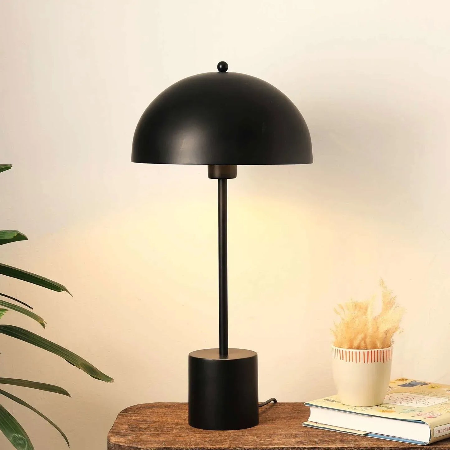 Pagen 100 Table Lamp