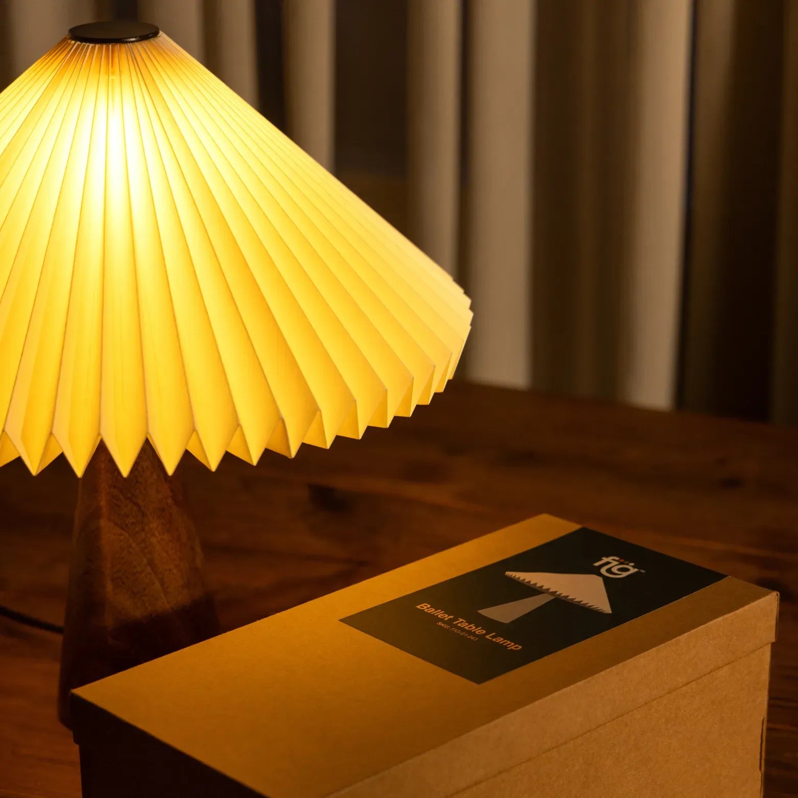 Ballet Table Lamp