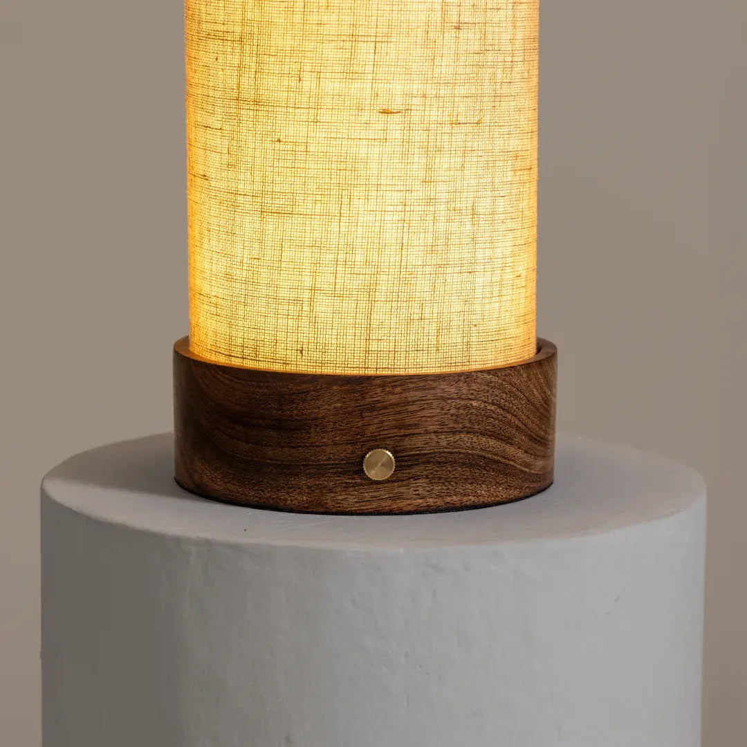 Magnus Touch Table Lamp