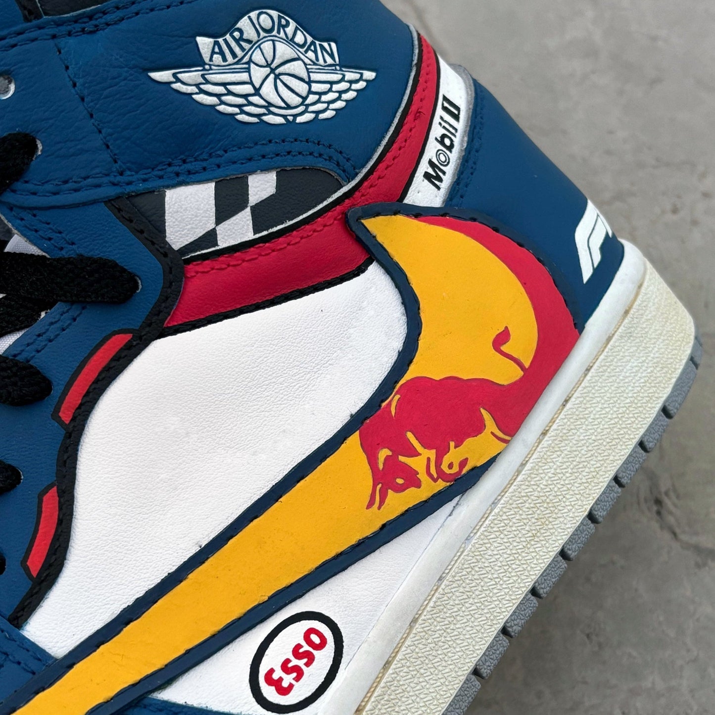 RedBull Racing RB18 // Nike Air Jordan 1