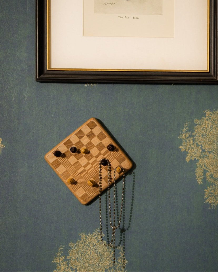 CHESSBOARD HANGER