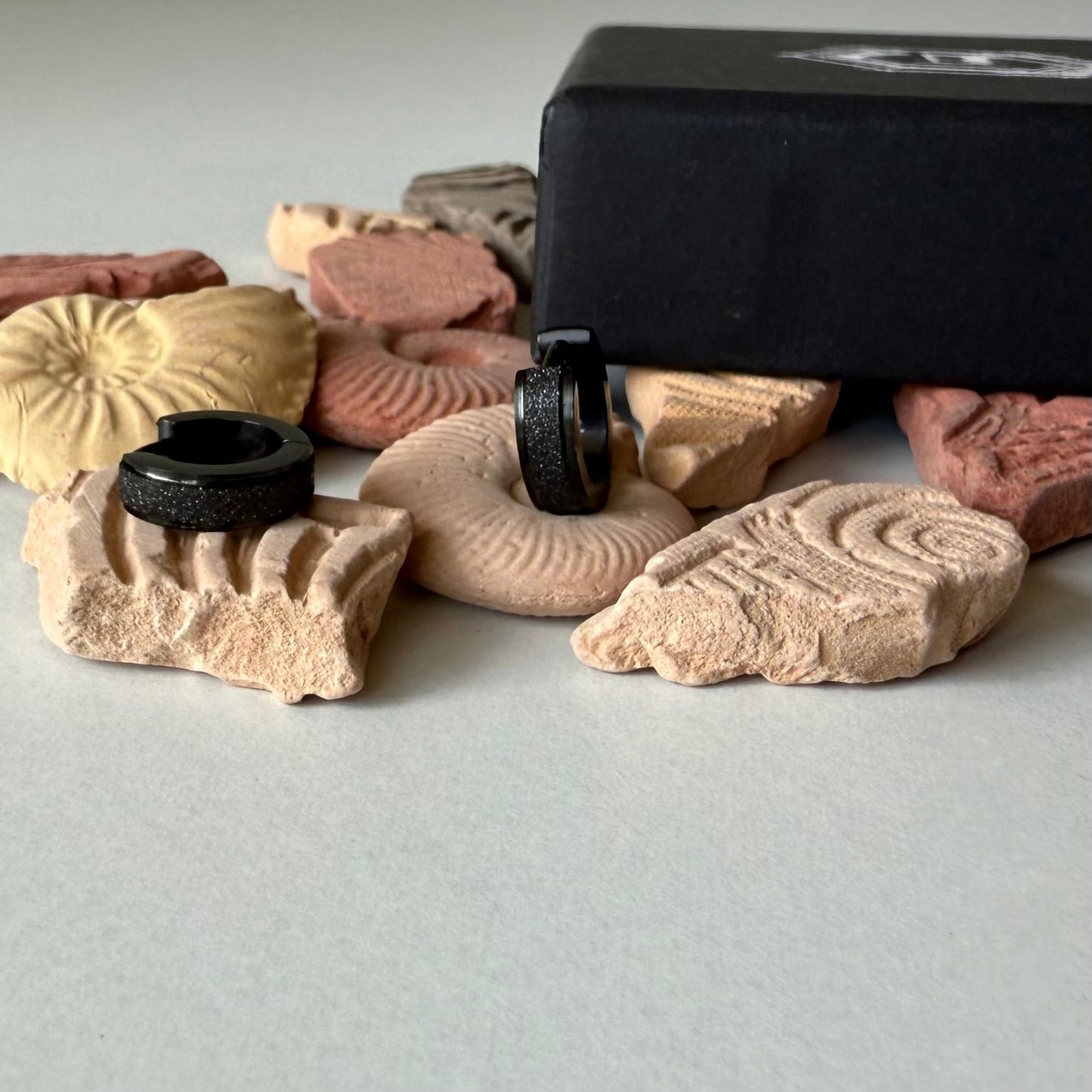 FROSTED HOOP - (BLACK PIERCED)