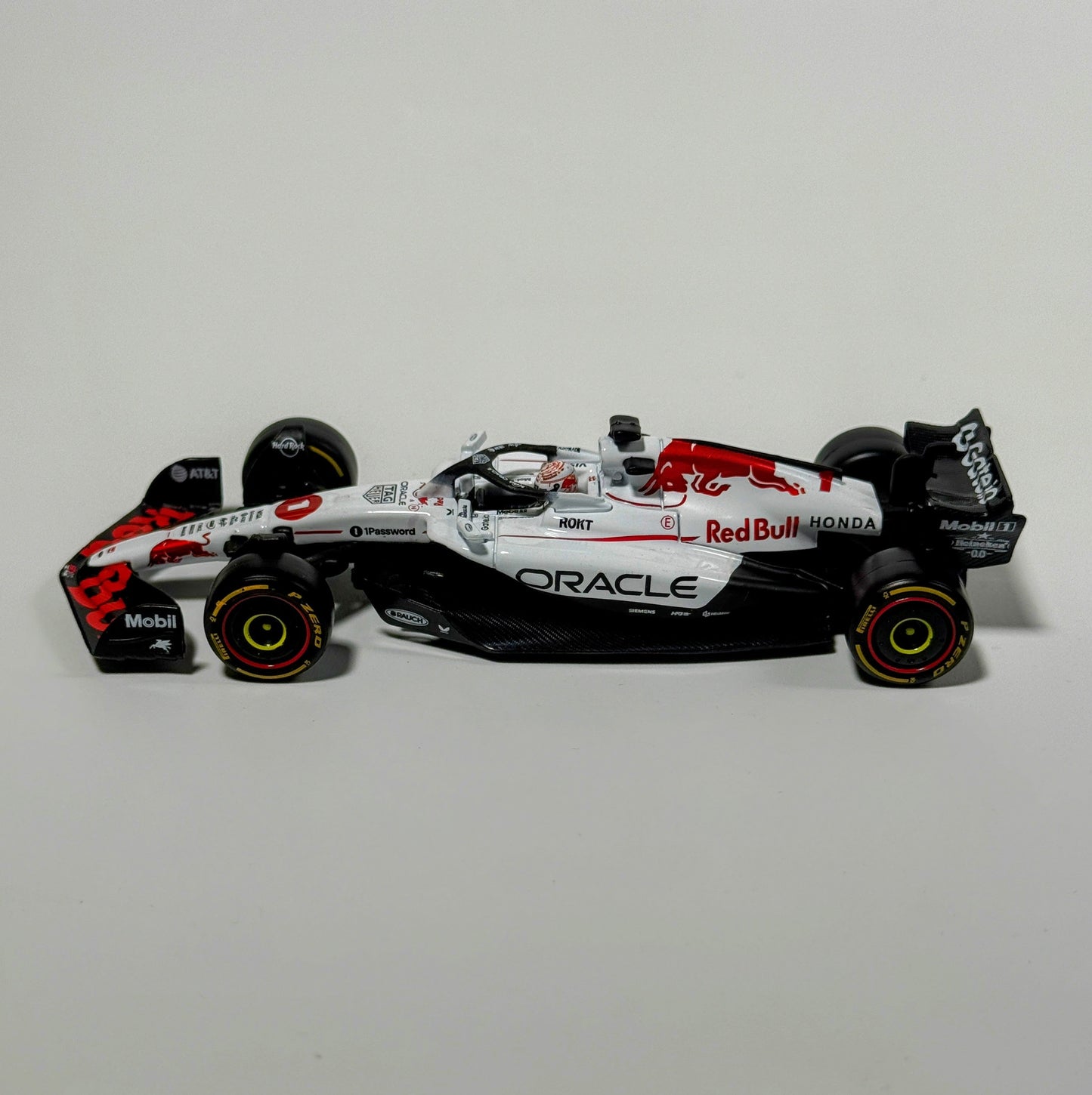 Max Verstappen #1 - RedBull Racing RB21 Japan Spl Livery | 1:43 Scale model