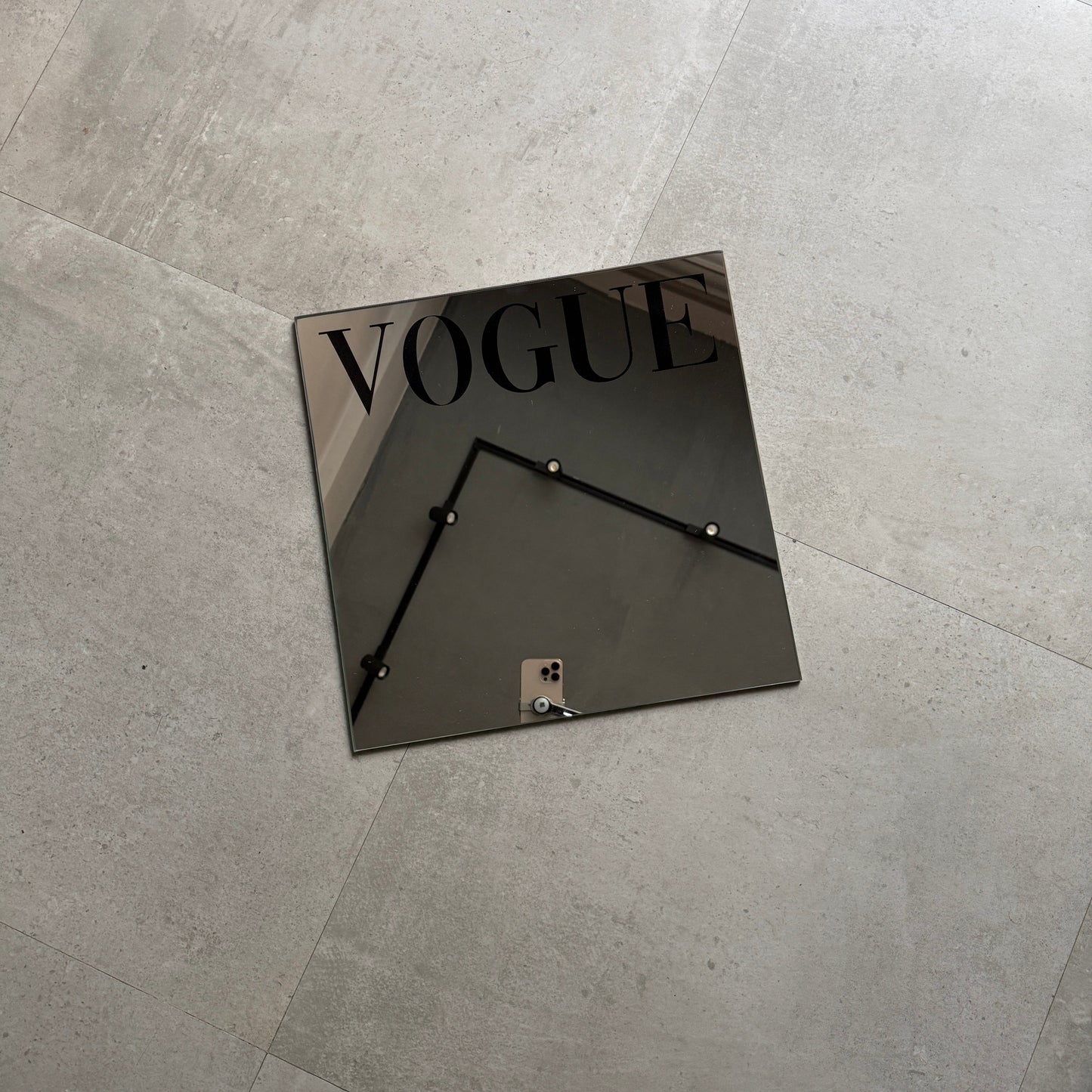 VOGUE MIRROR