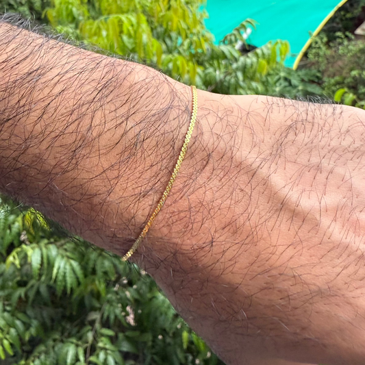 MICRO FLAT TWISTED BRACELET (GOLD)