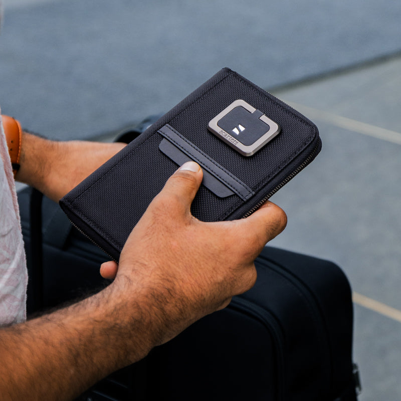 Scaters Passport Zip Wallet | Black