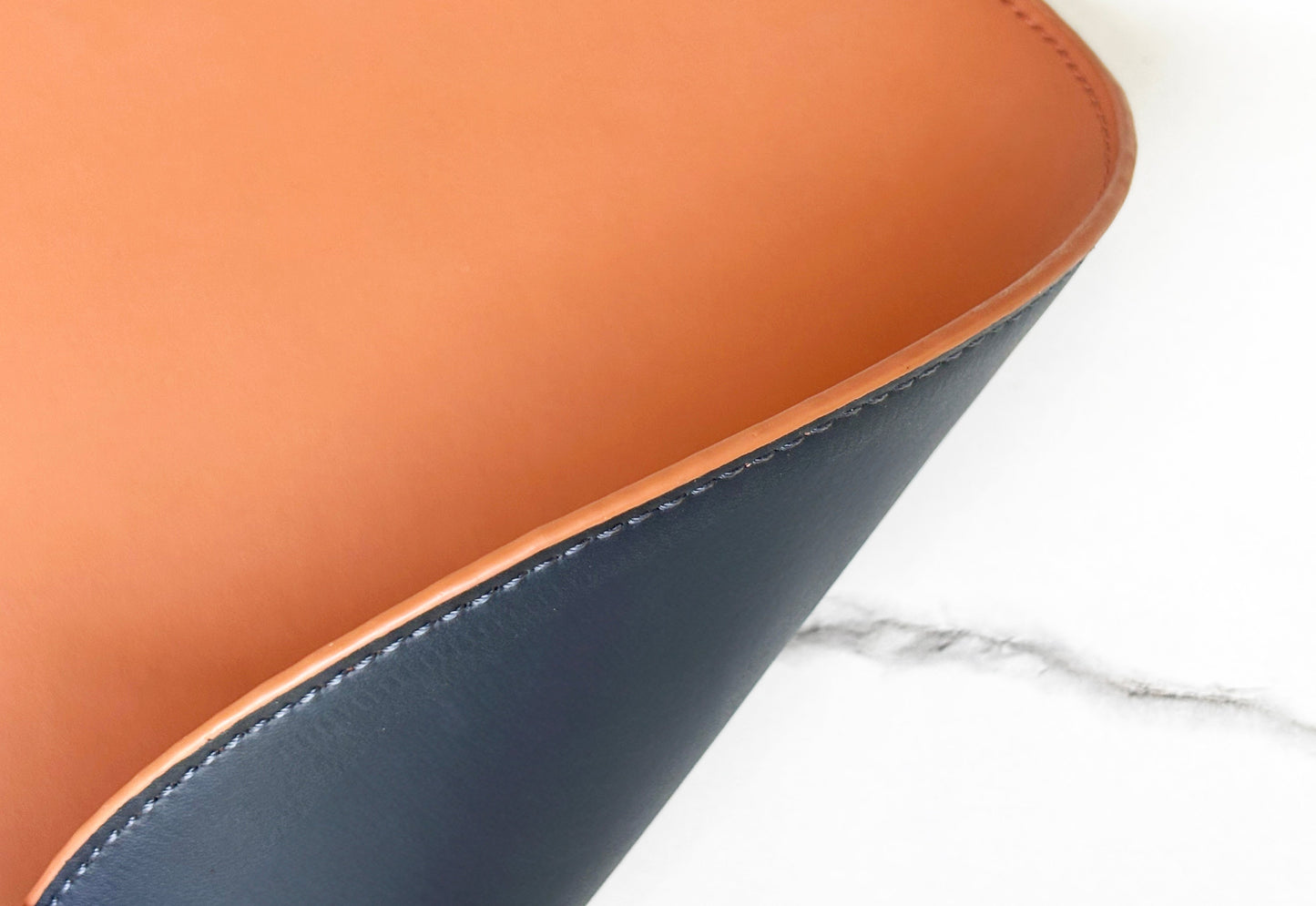Loop Dual-Side Mouse Pad in Vegan Leather