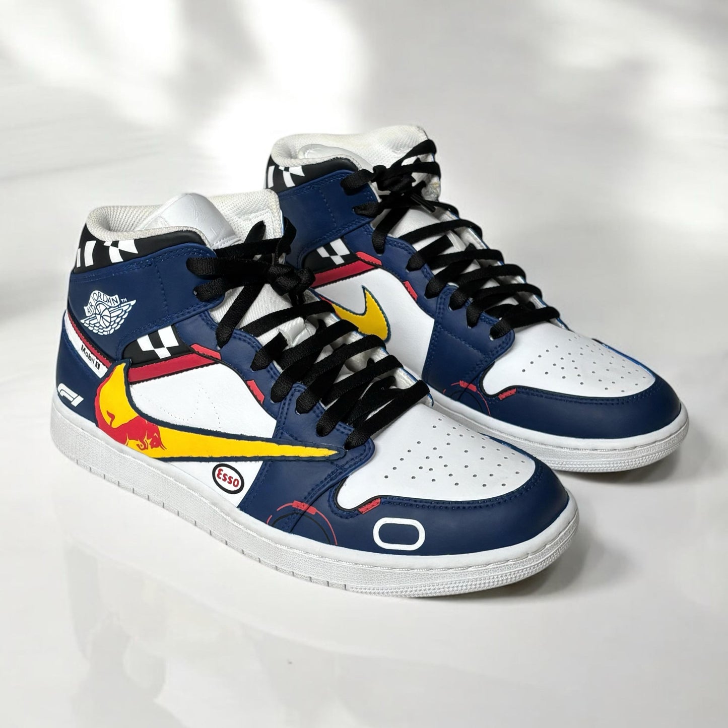 RedBull Racing RB18 // Nike Air Jordan 1