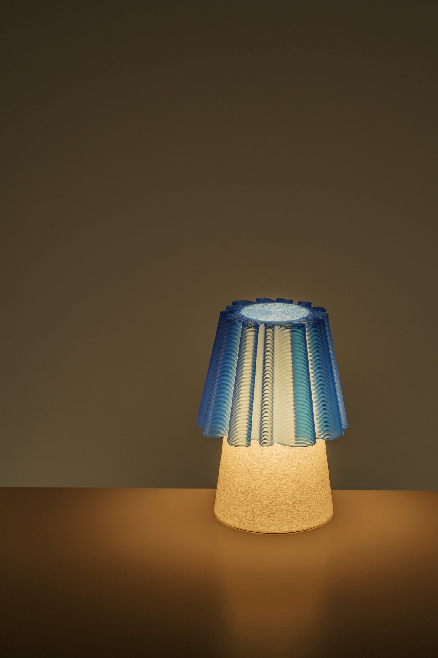 Ruffle Lamp