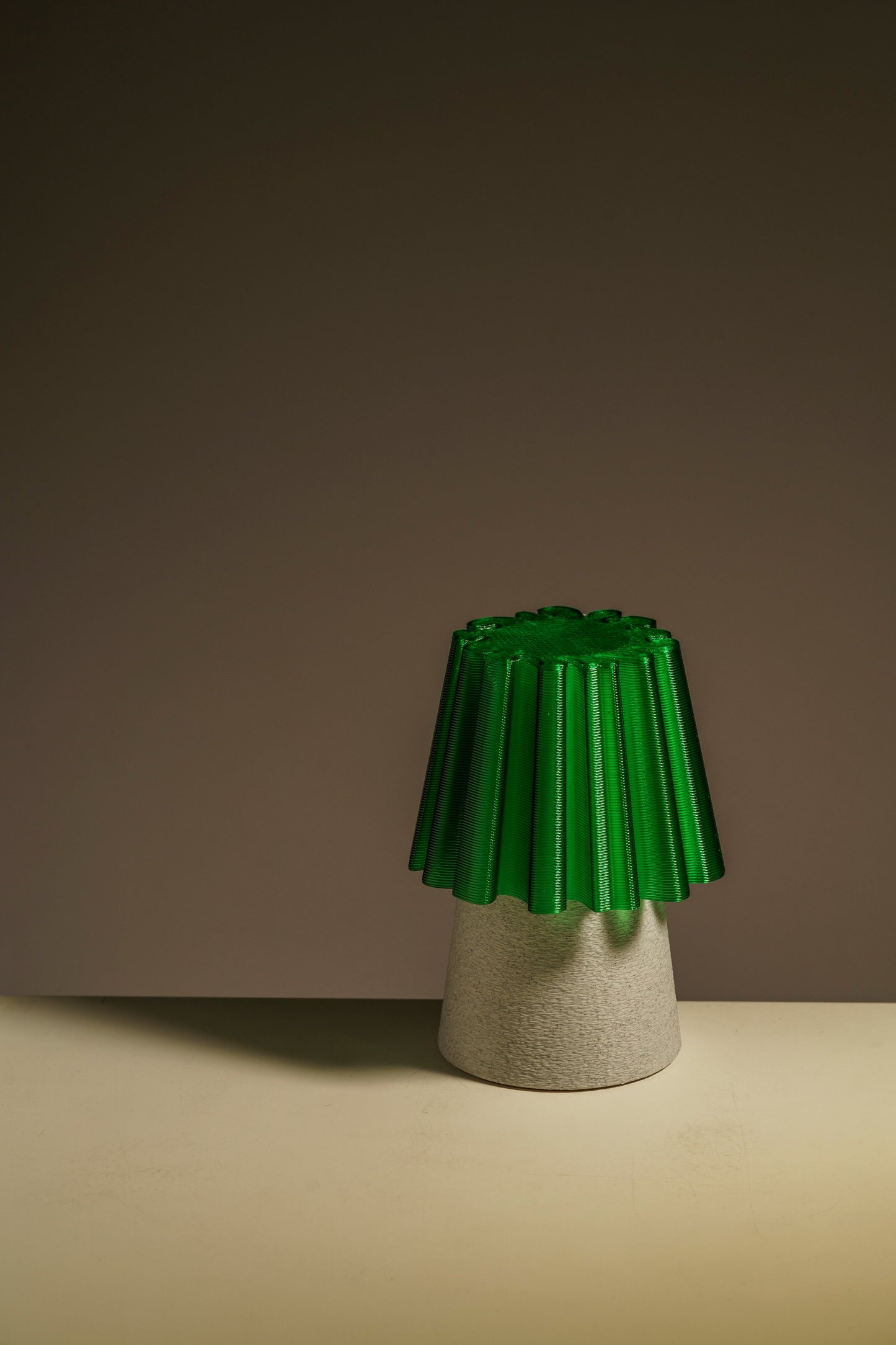 Ruffle Lamp