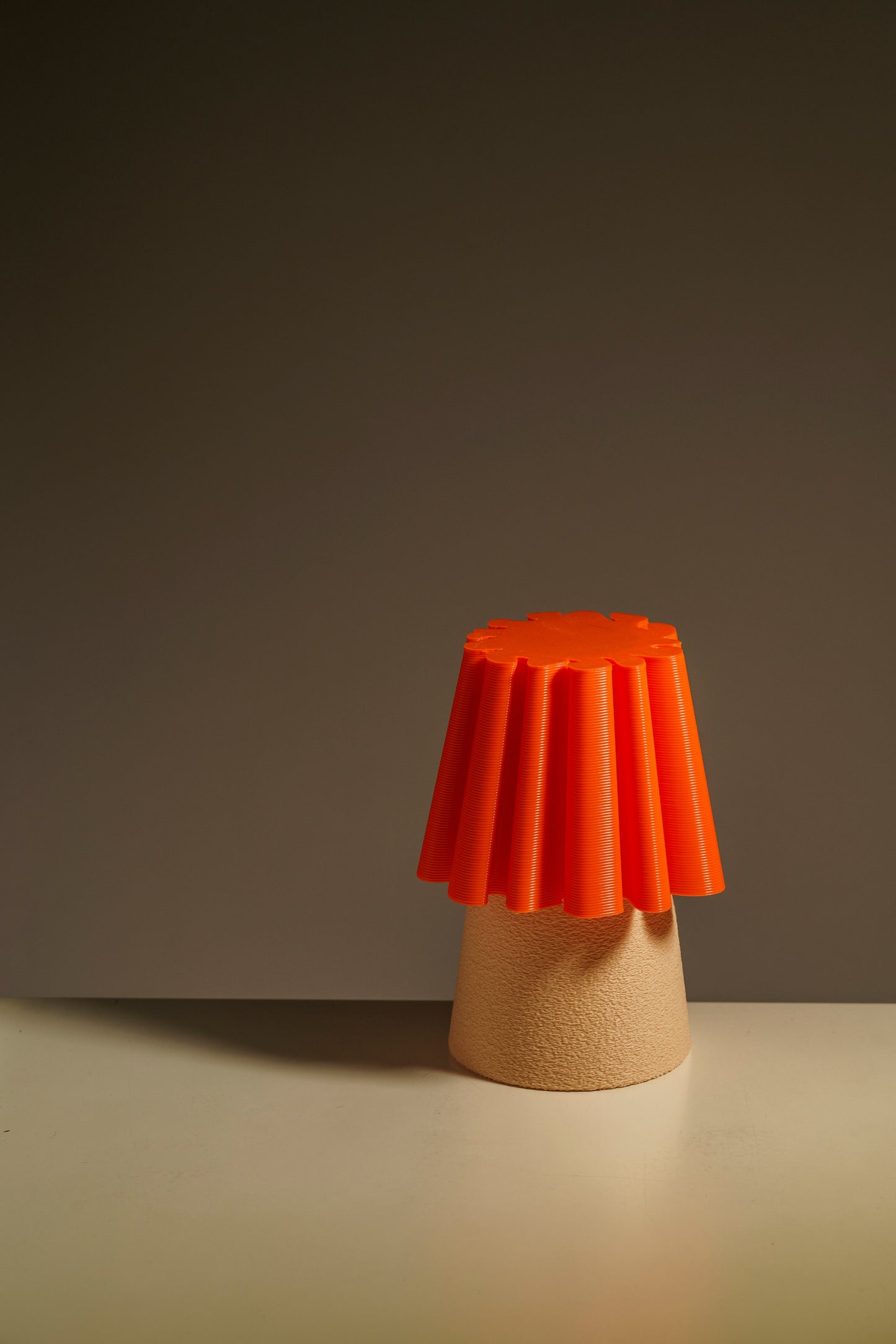 Ruffle Lamp