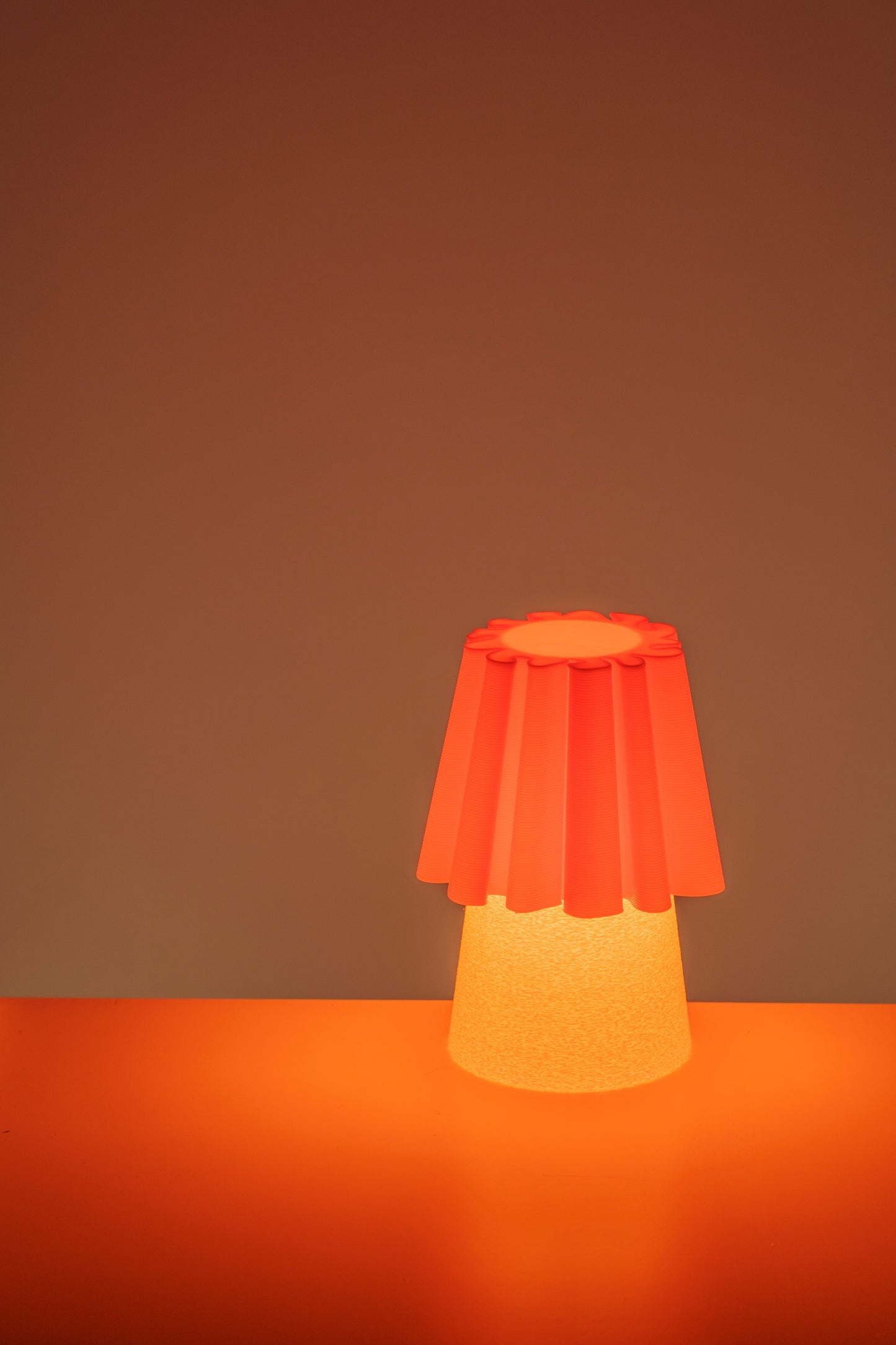Ruffle Lamp
