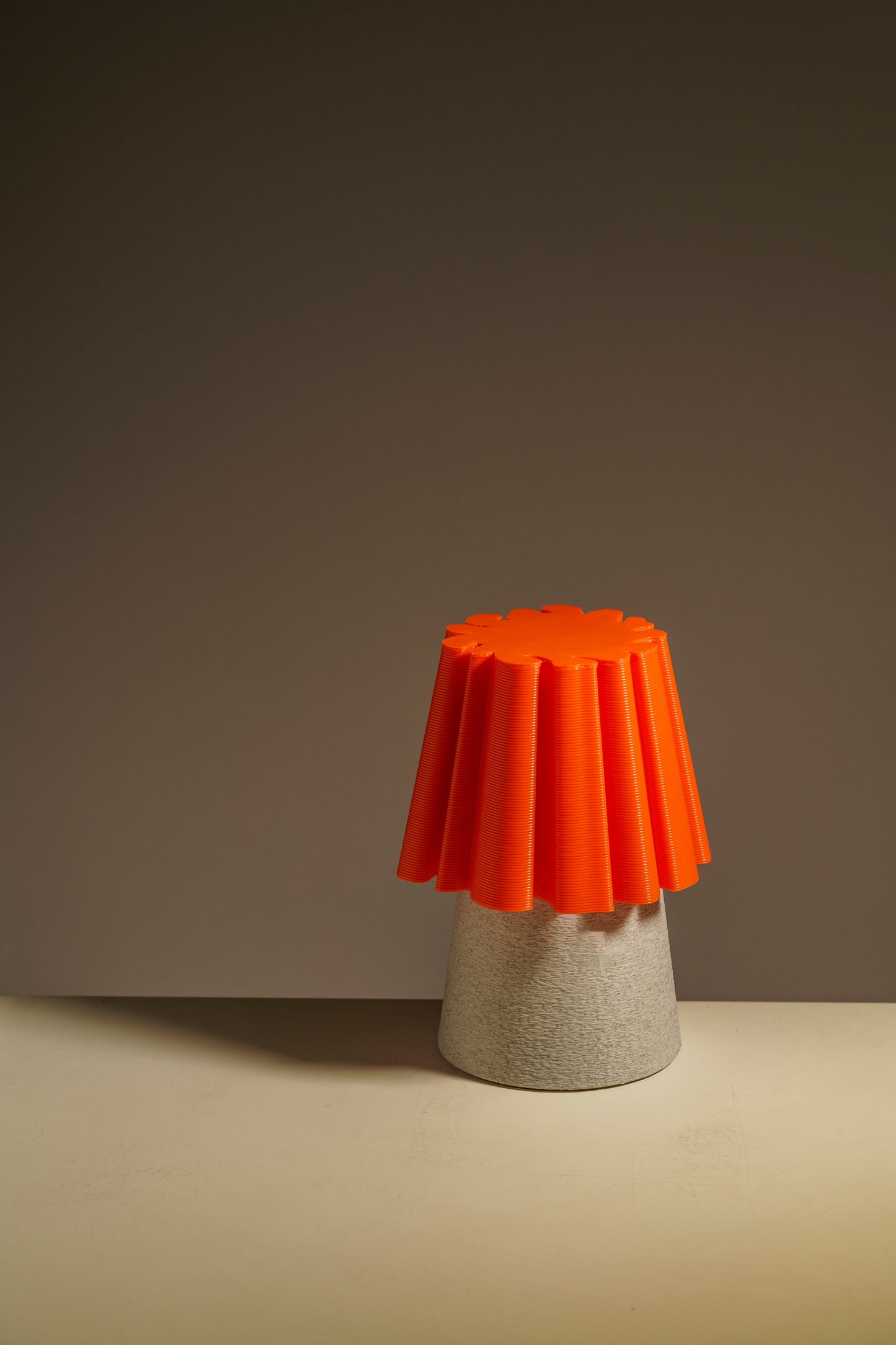 Ruffle Lamp