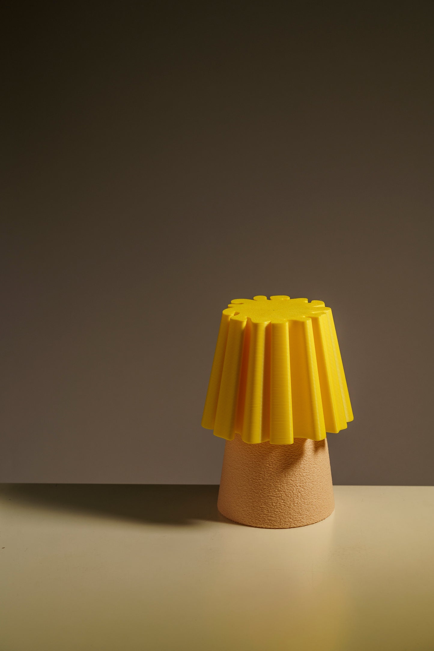 Ruffle Lamp