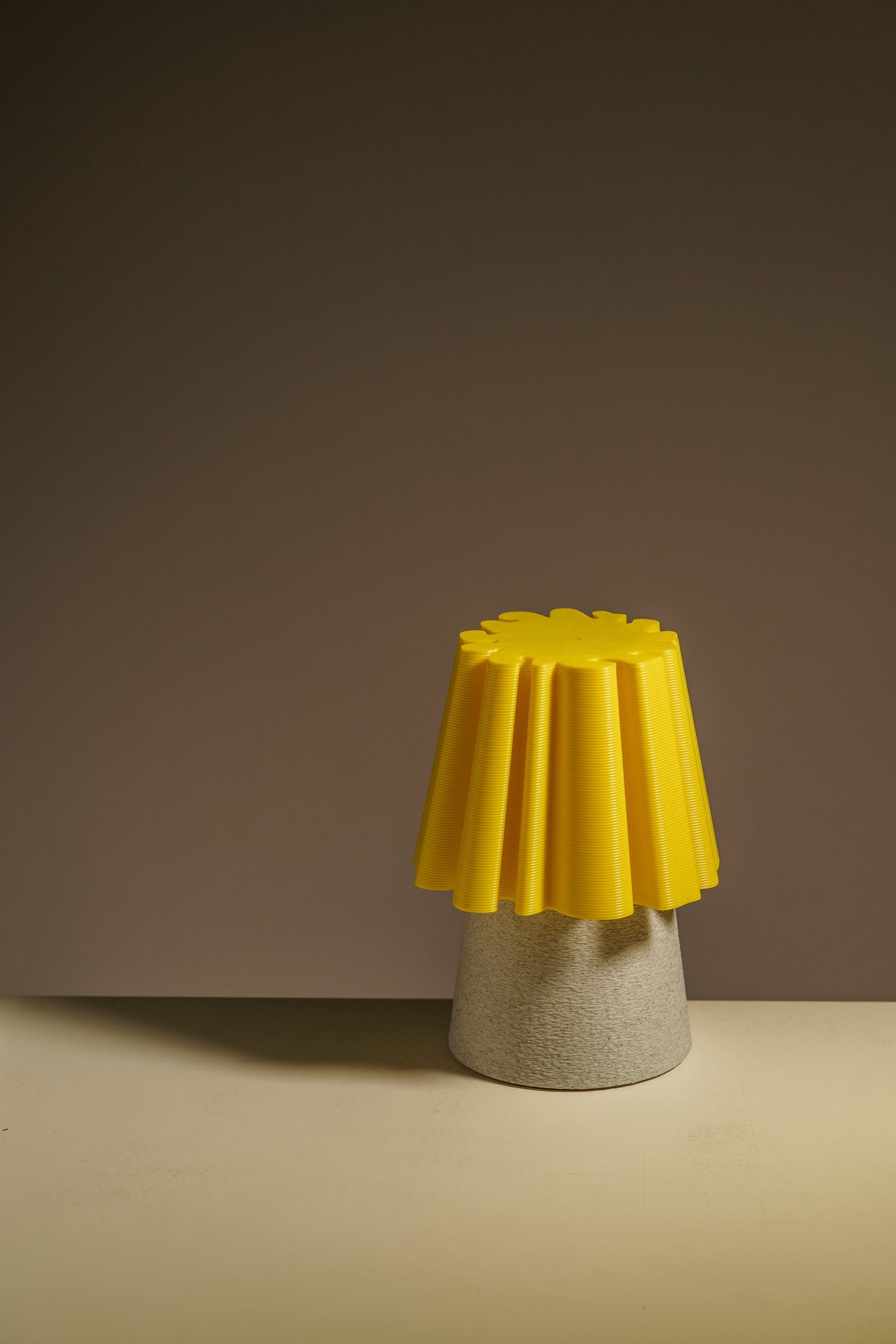 Ruffle Lamp
