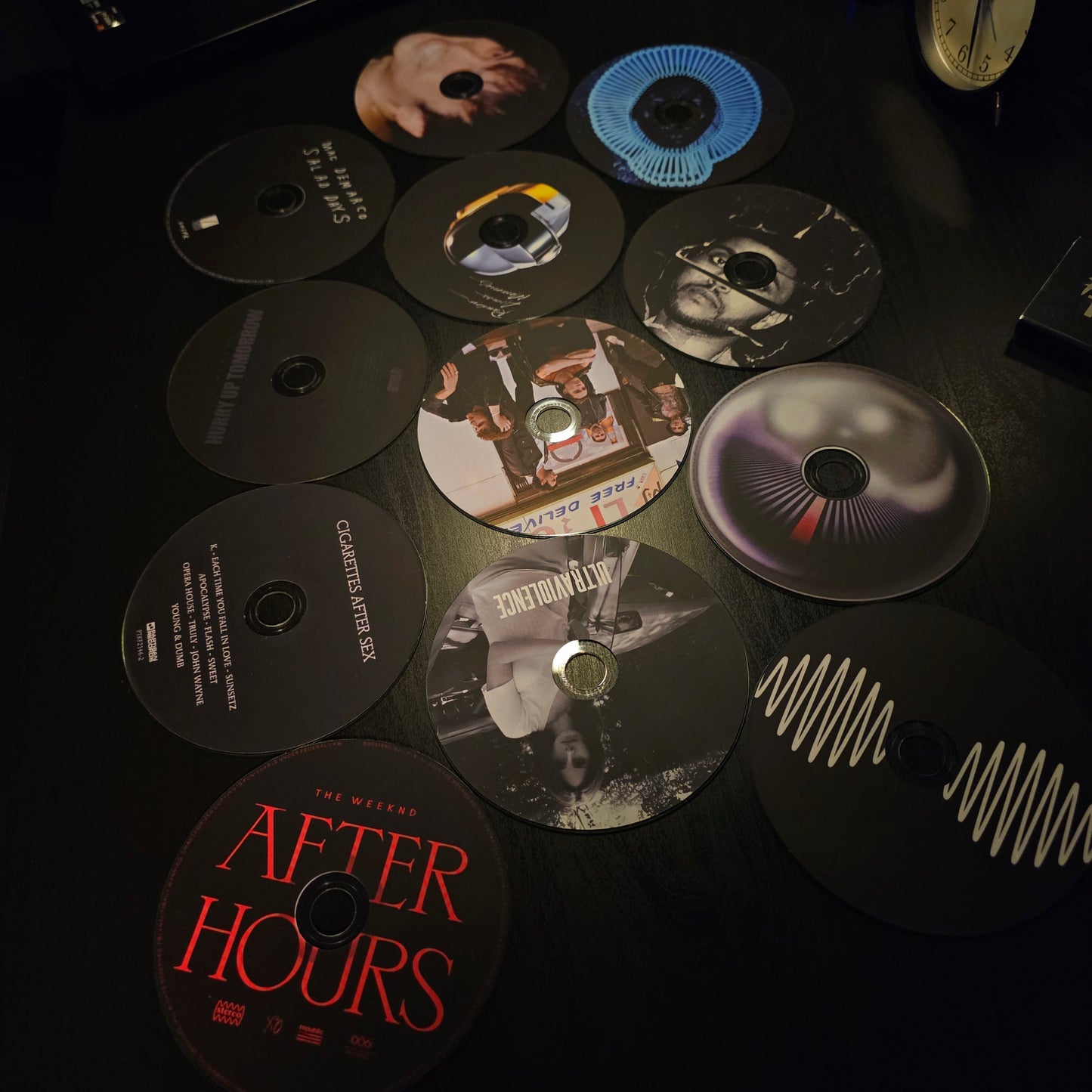 MUSIC CD DECOR SET - ALTERNATIVE